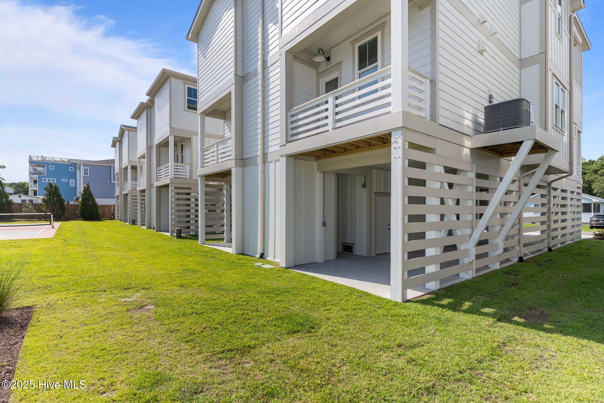 100515159 | Photo 43