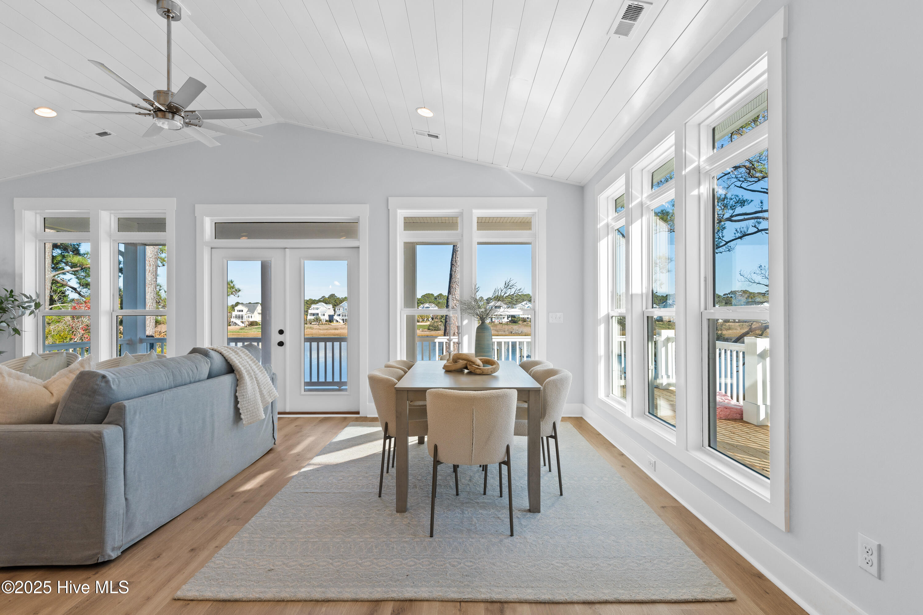 100545556 | Photo 30