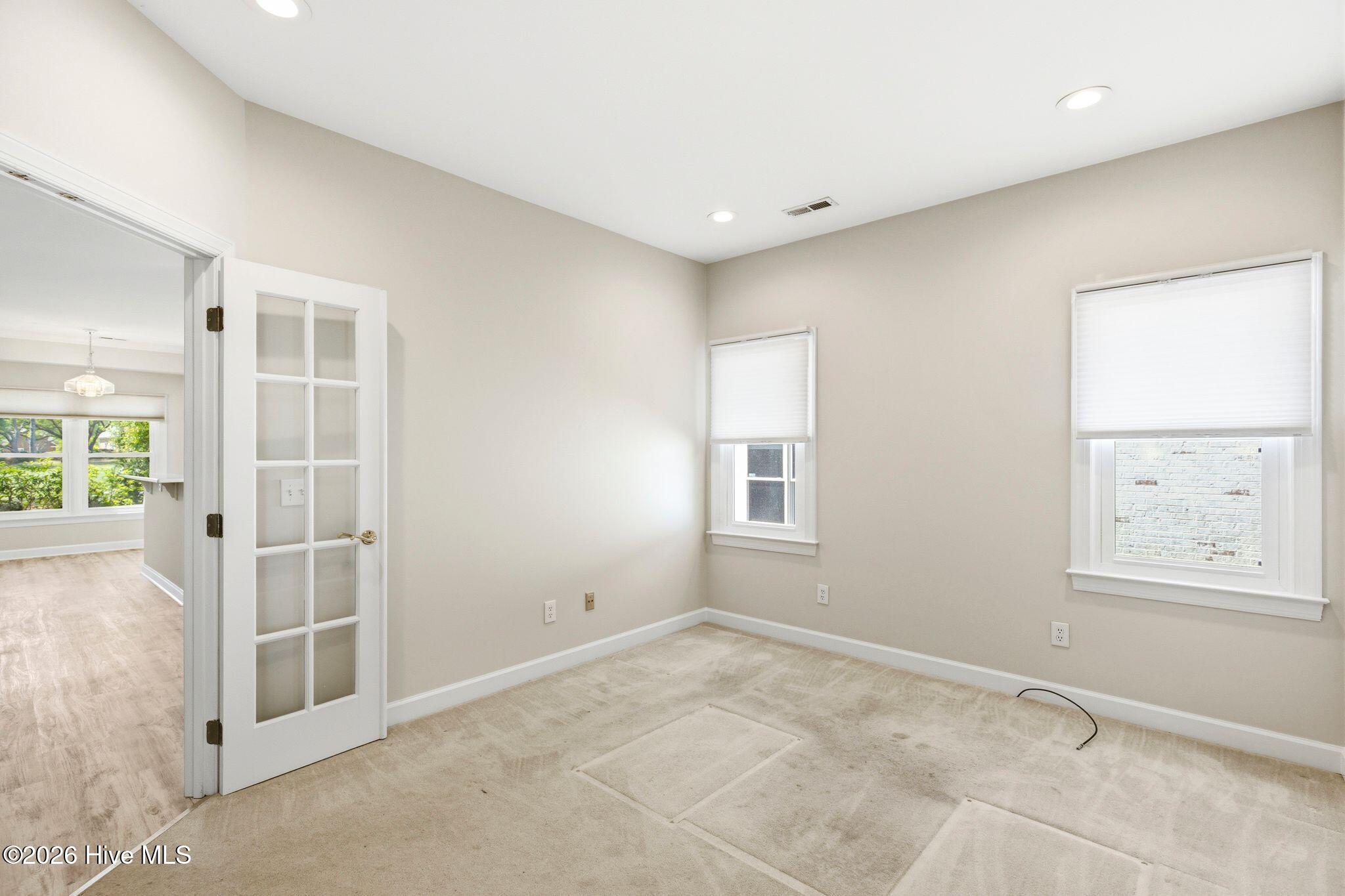 100567586 | Photo 31