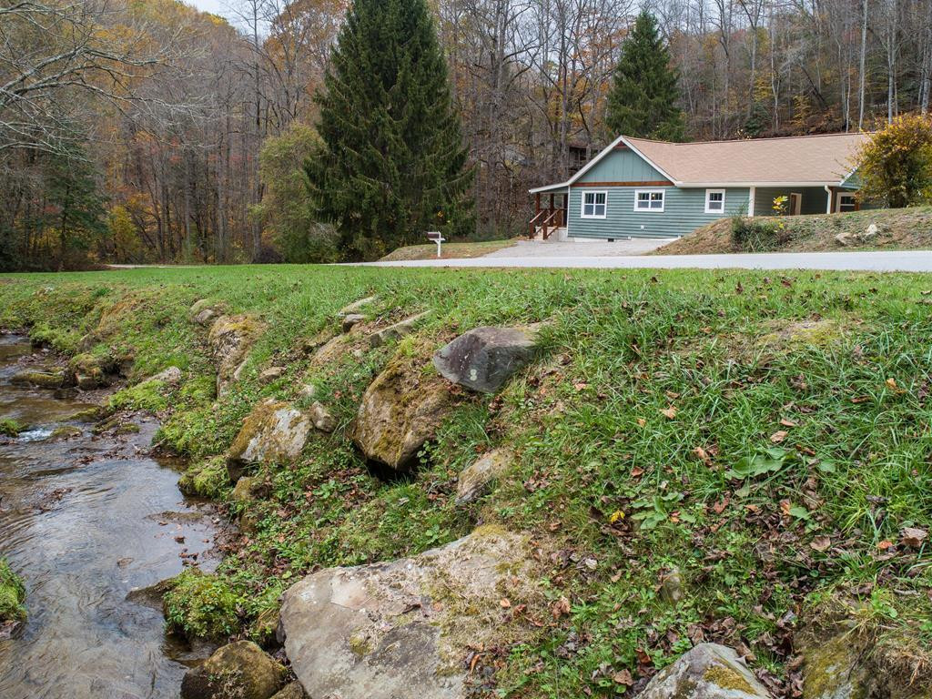 5107 Boiling Springs, Murphy, North Carolina, 2 Bedrooms Bedrooms, 7 Rooms Rooms,2 BathroomsBathrooms,For sale,Boiling Springs,98525257