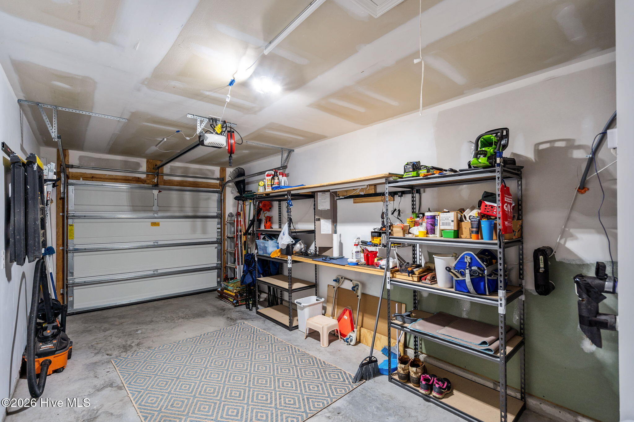 100555354 | Photo 41