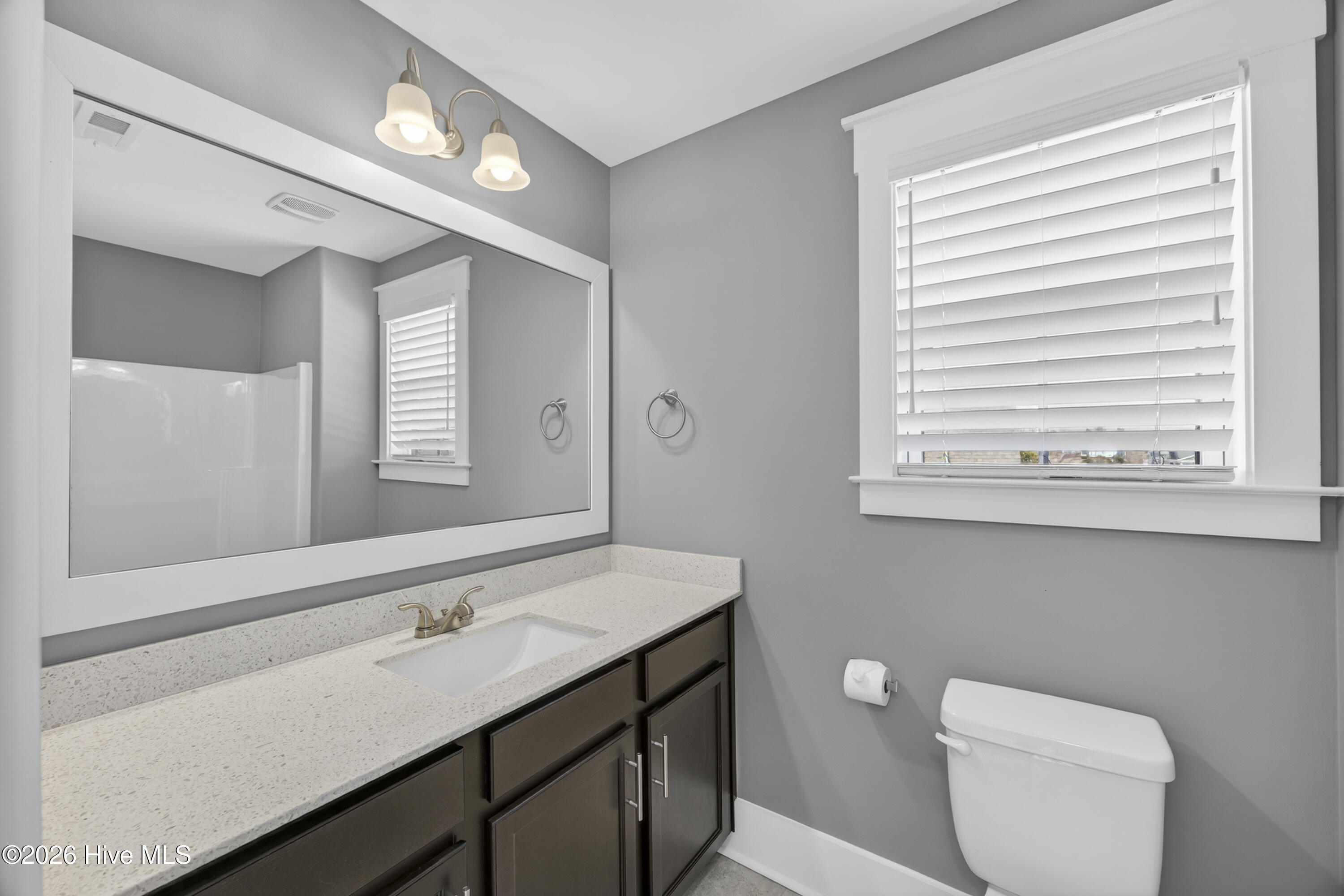 100555140 | Photo 47