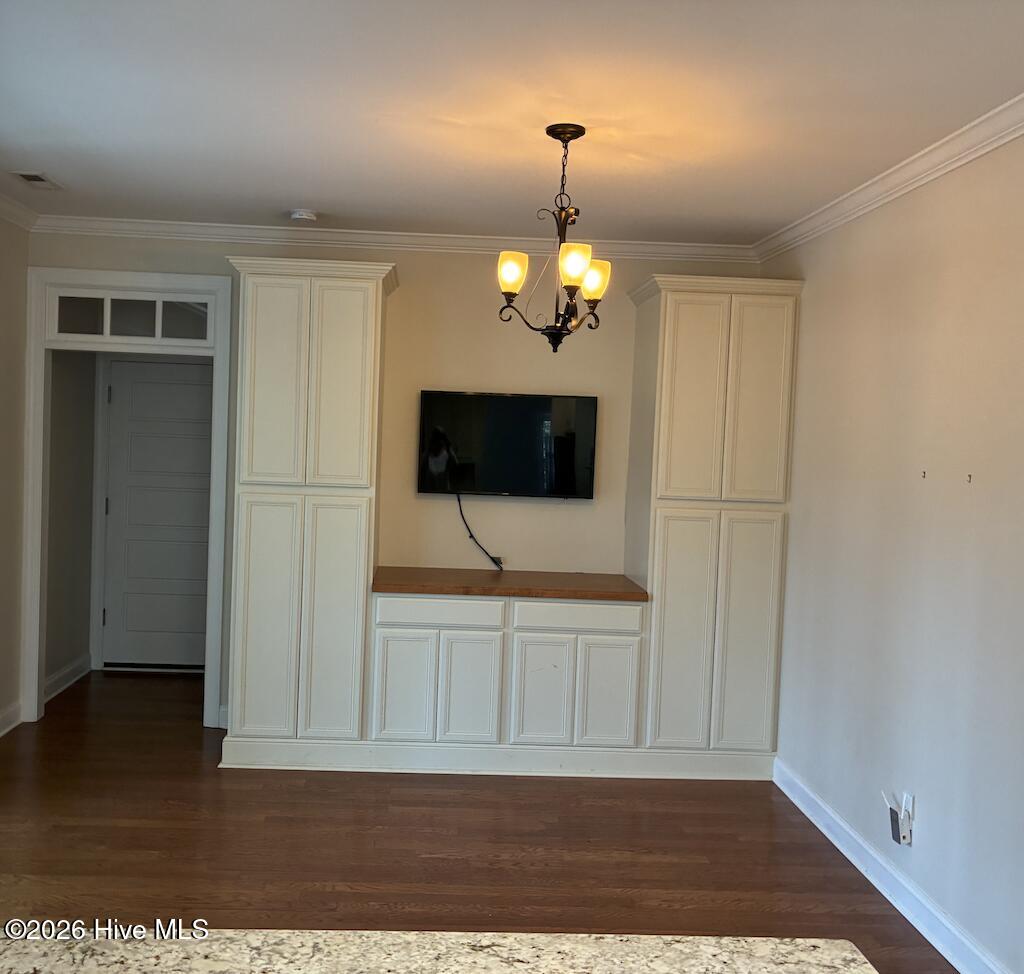 100559785 | Photo 11