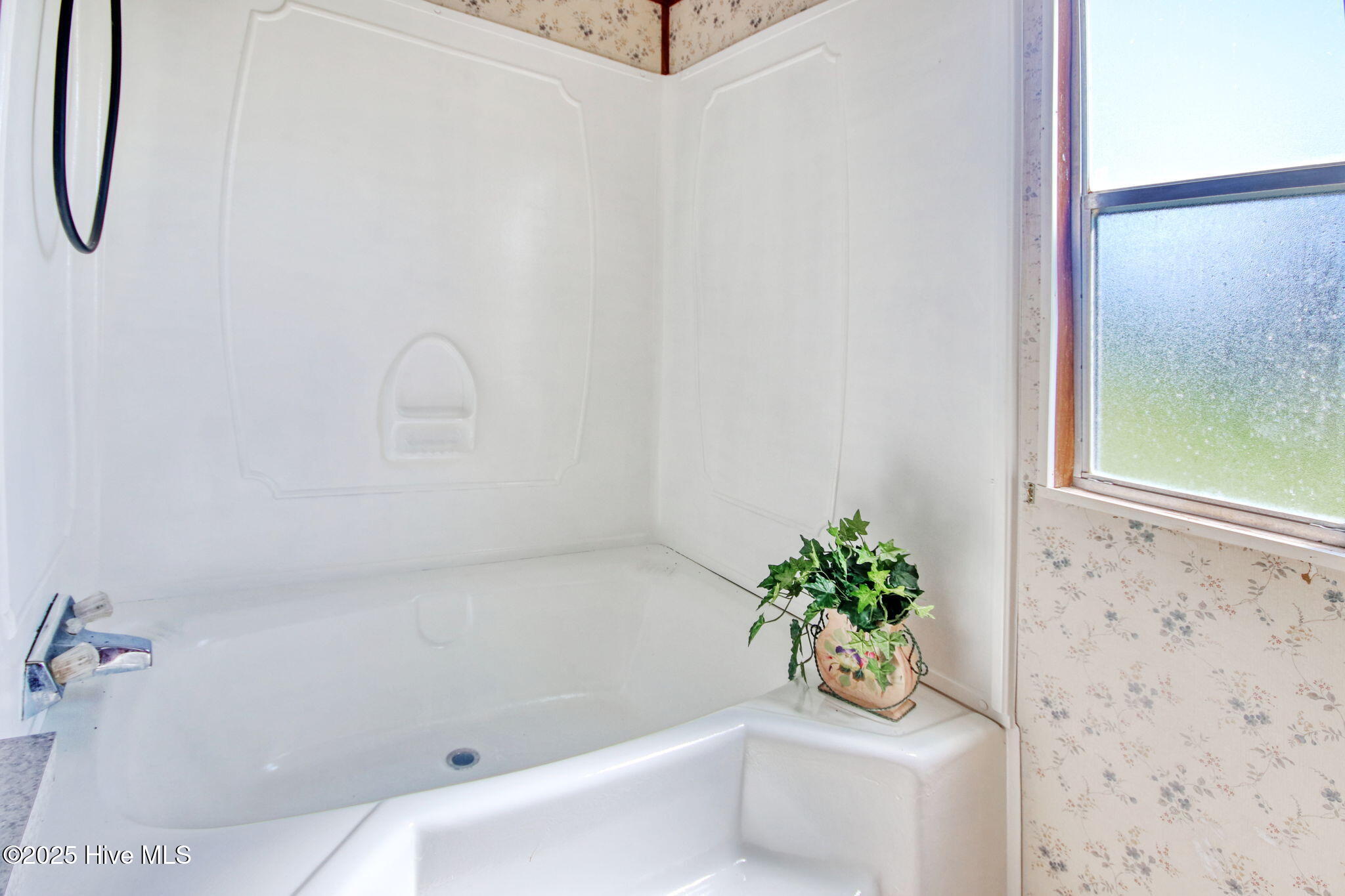 100533414 | Photo 10