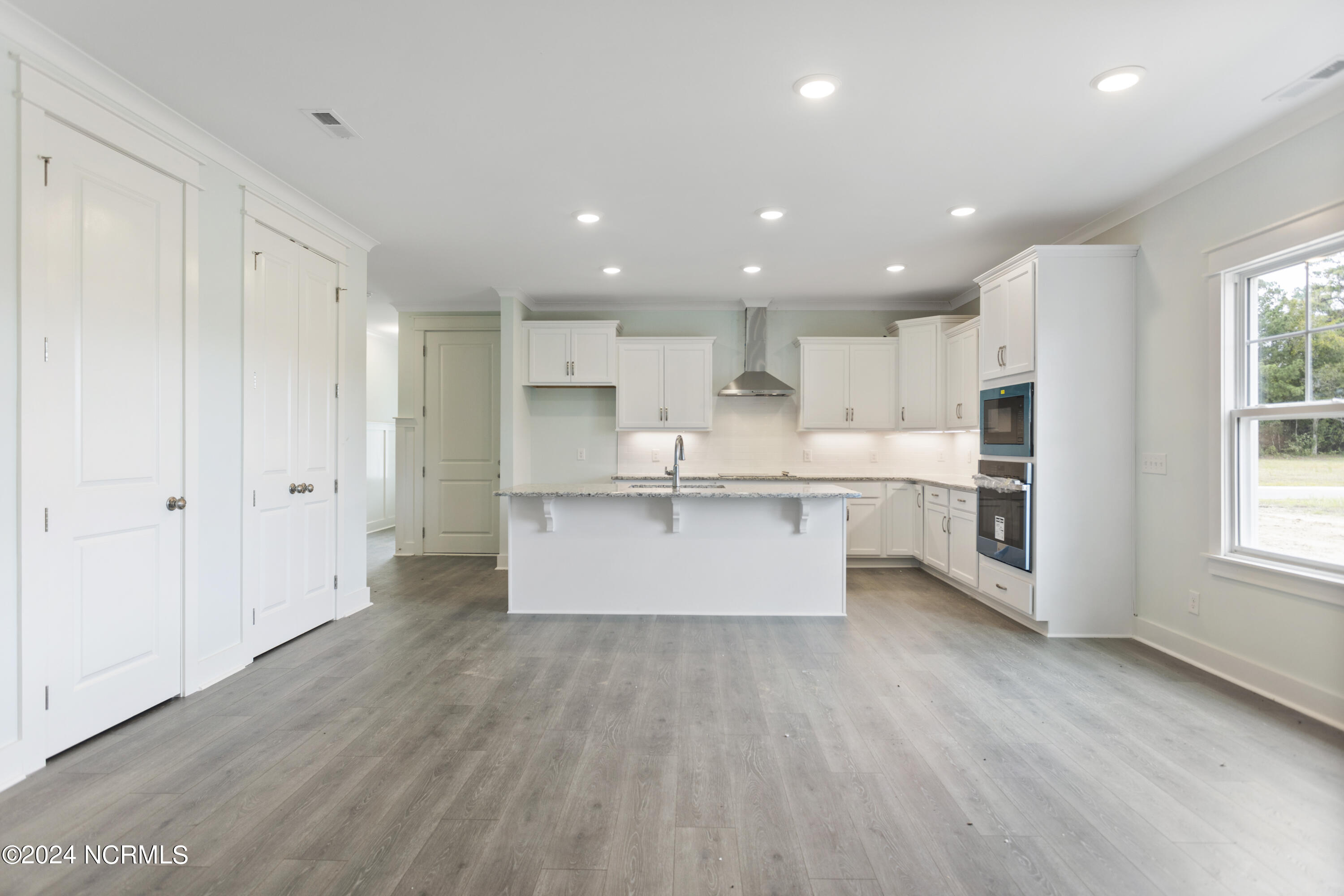 100543497 | Photo 11