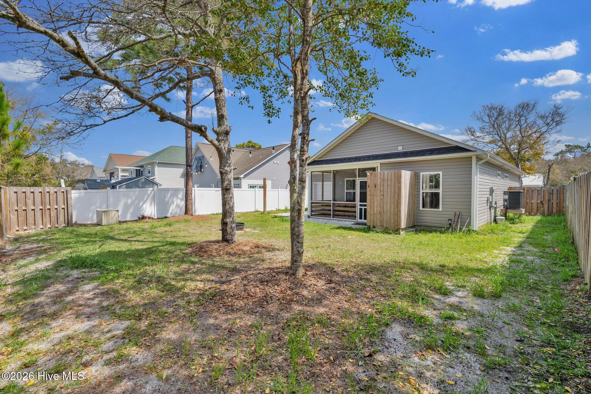 100564168 | Photo 28