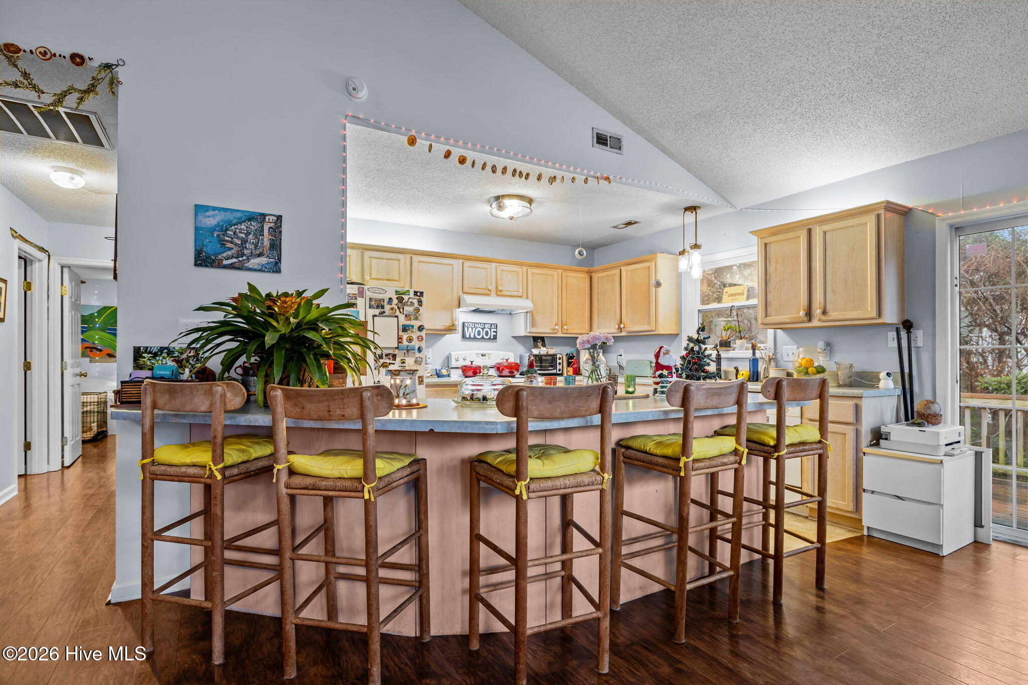 100545721 | Photo 13