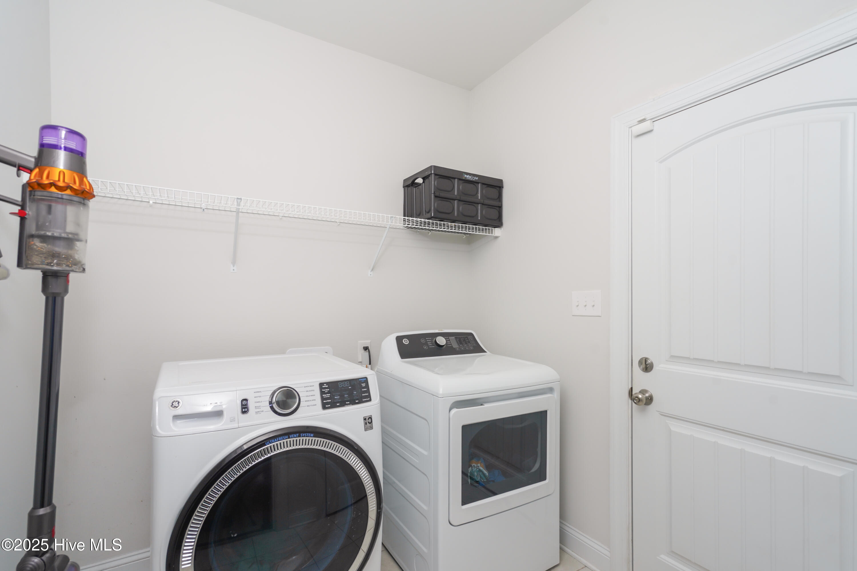 100536603 | Photo 24