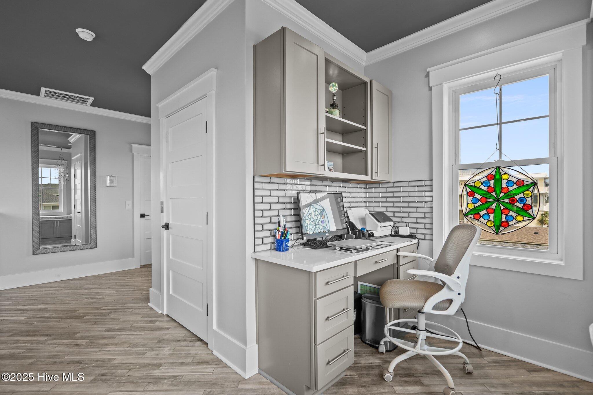 100514029 | Photo 41