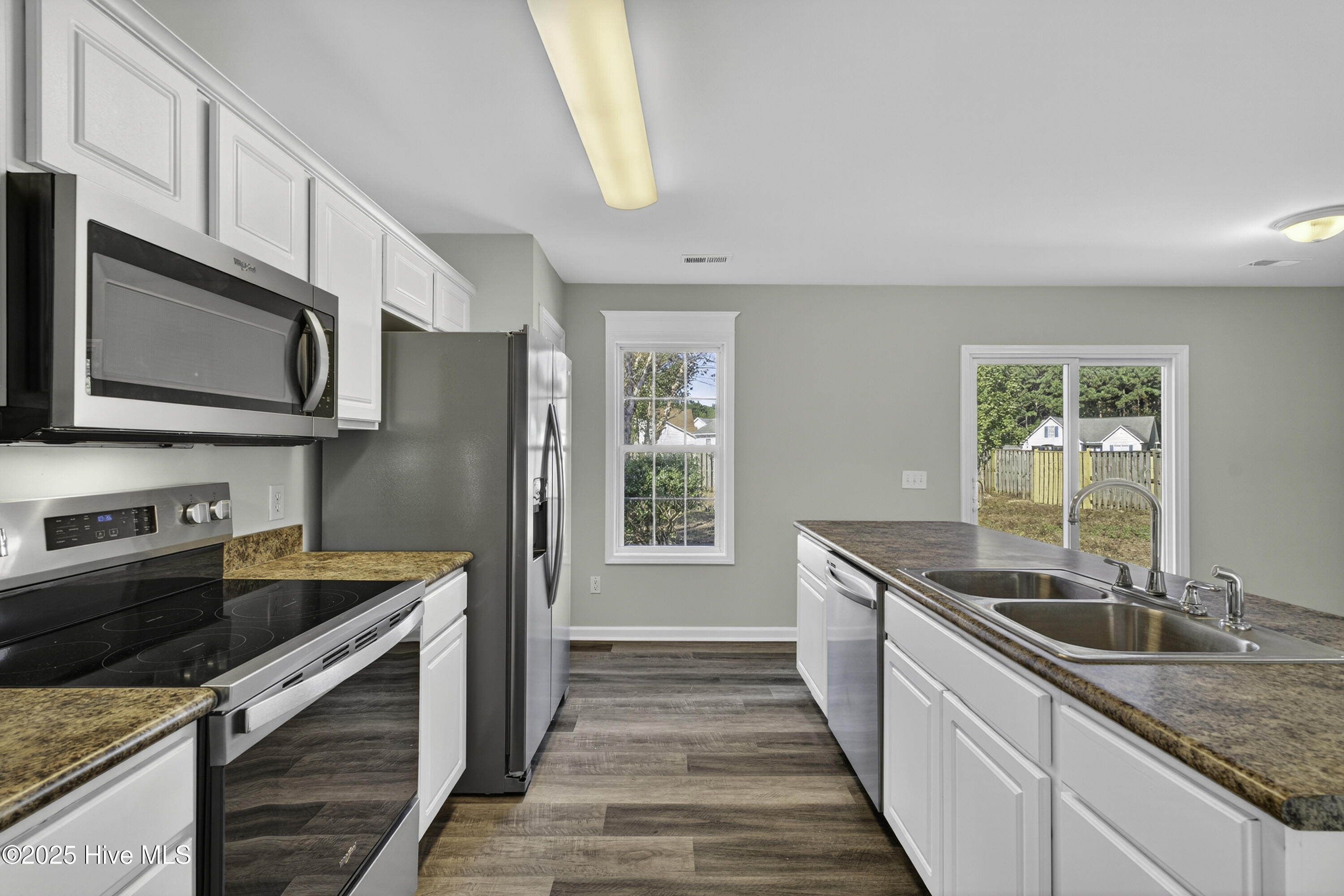 204 Larchmont Court, Burgaw, NC 28425 – photo 15: 204LarchmontFinal-21