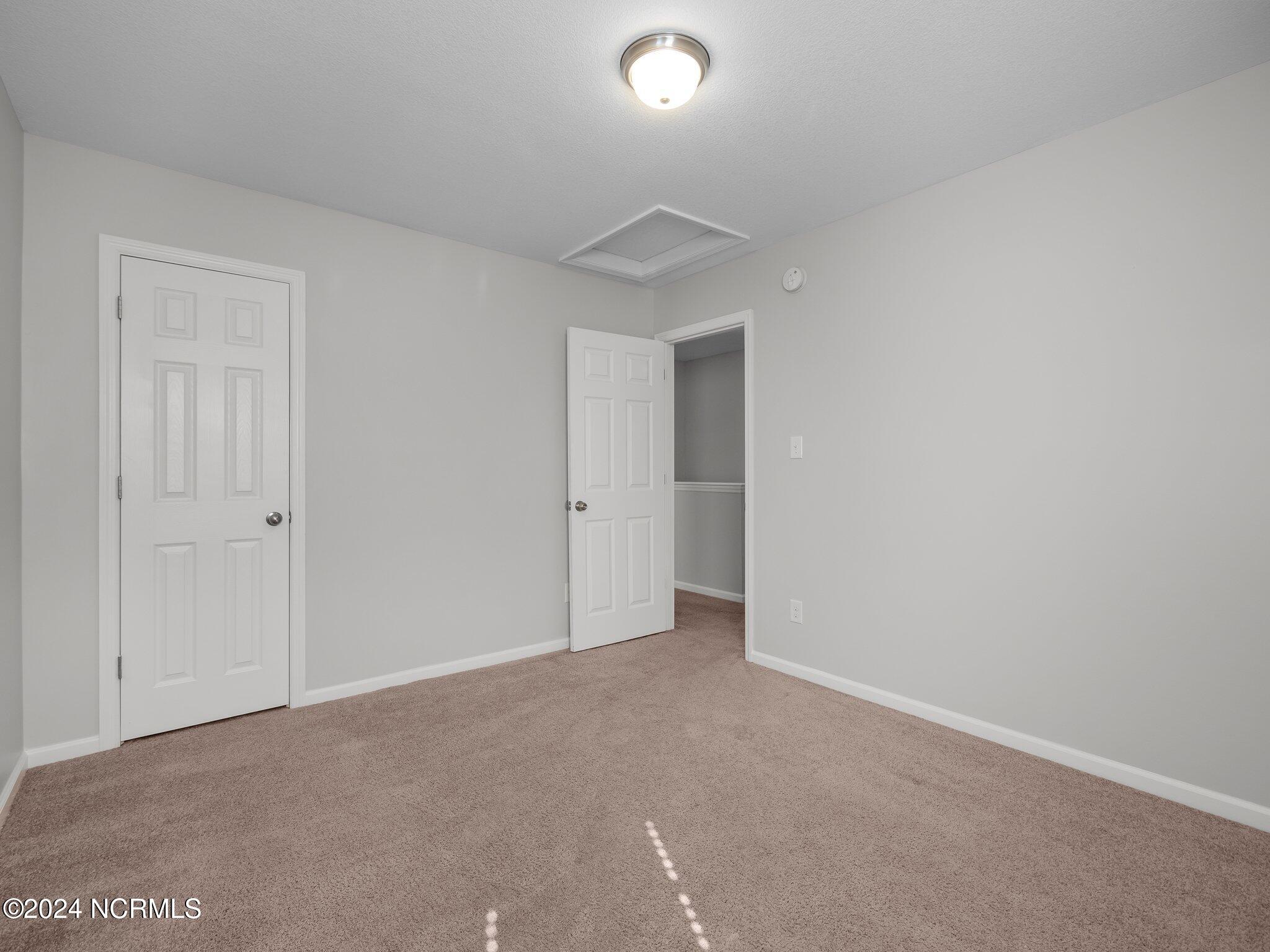 100541428 | Photo 13