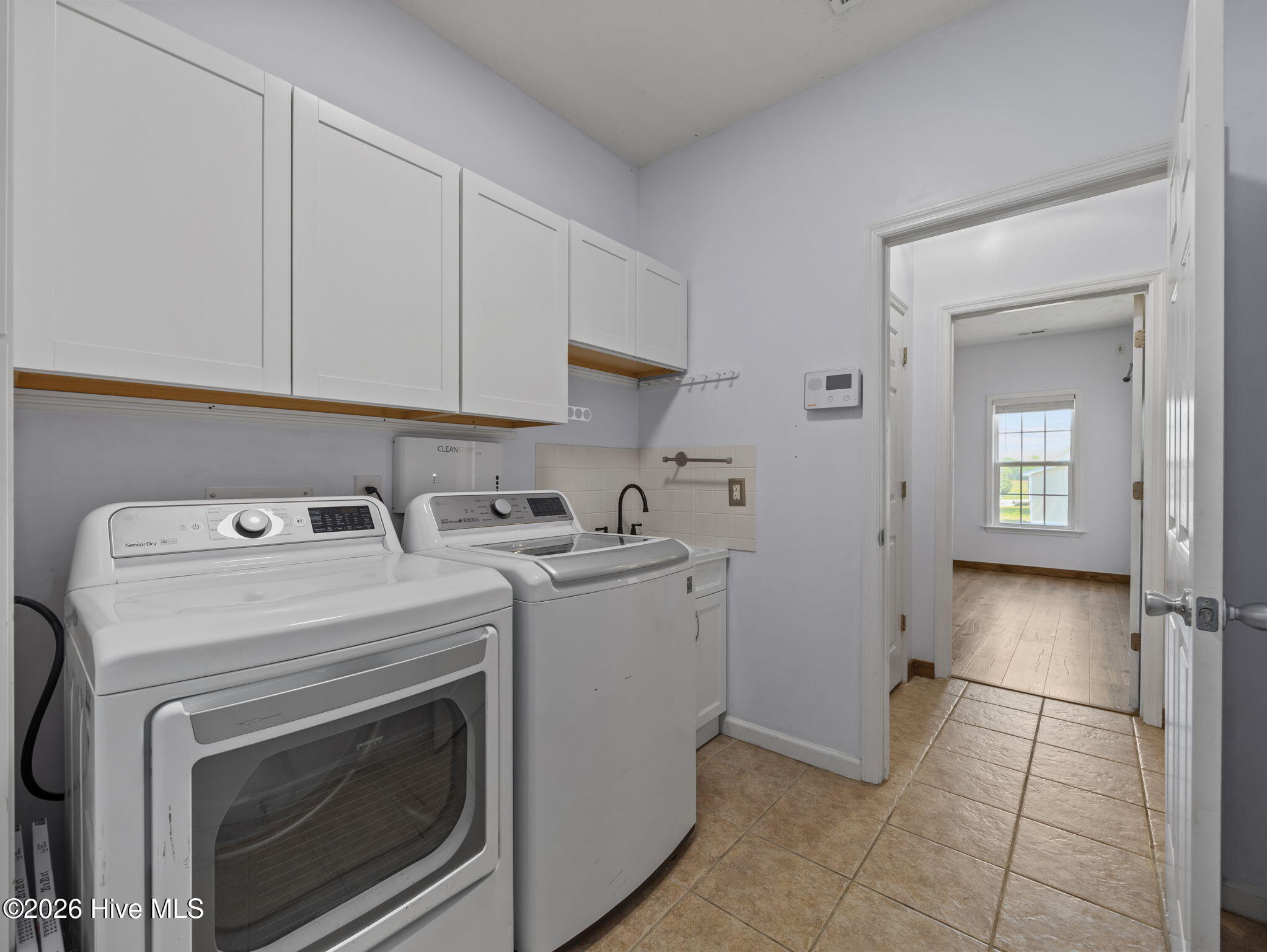 100567652 | Photo 37