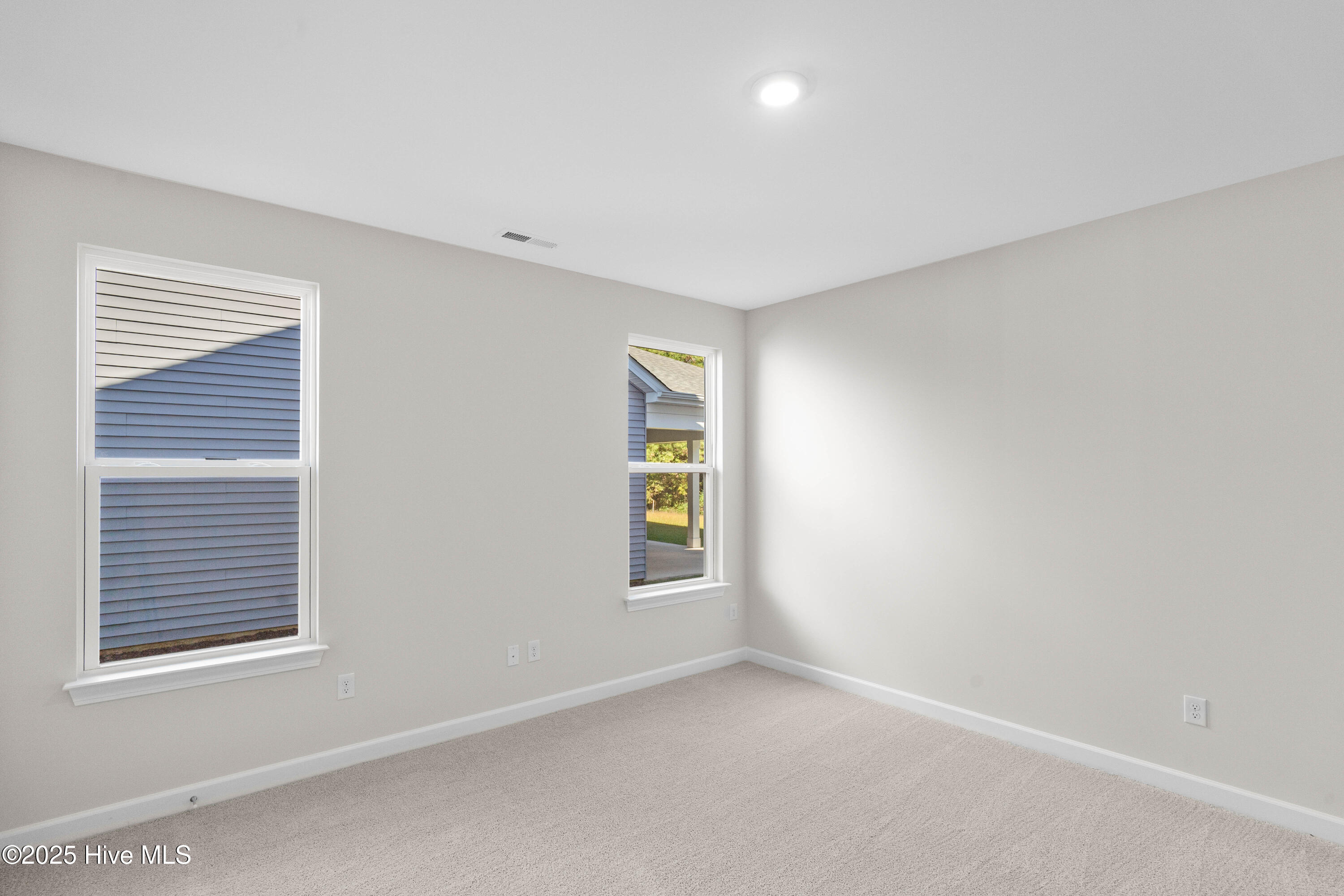 100499661 | Photo 10