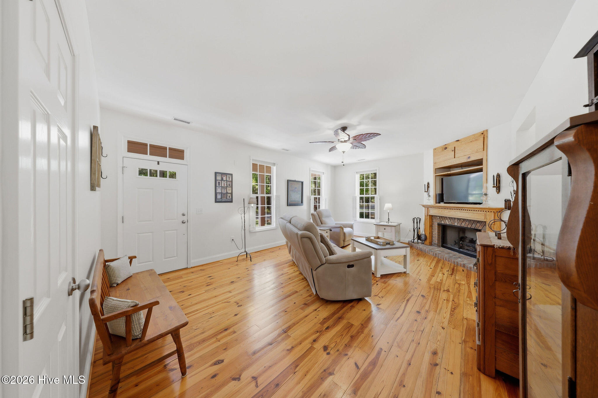 100567375 | Photo 10