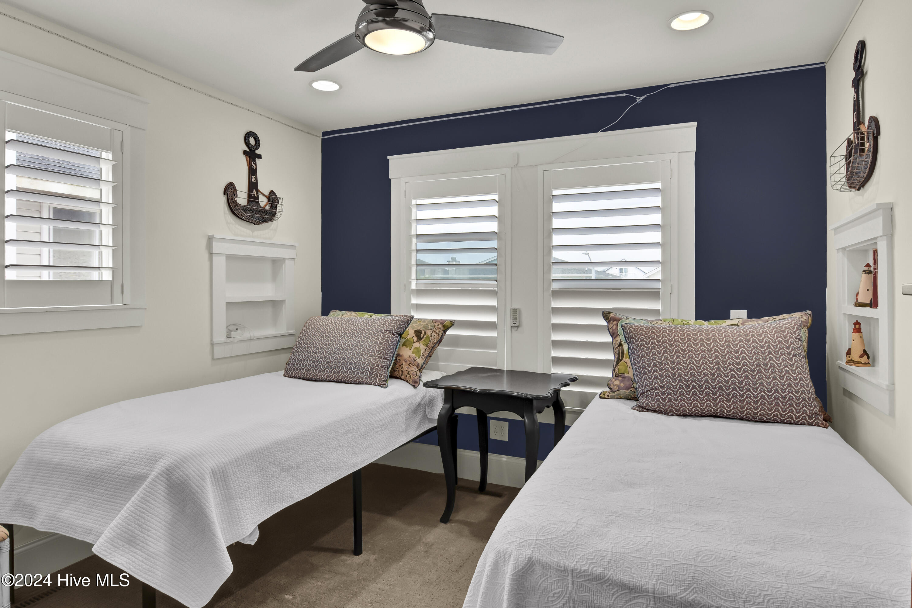 100512671 | Photo 16