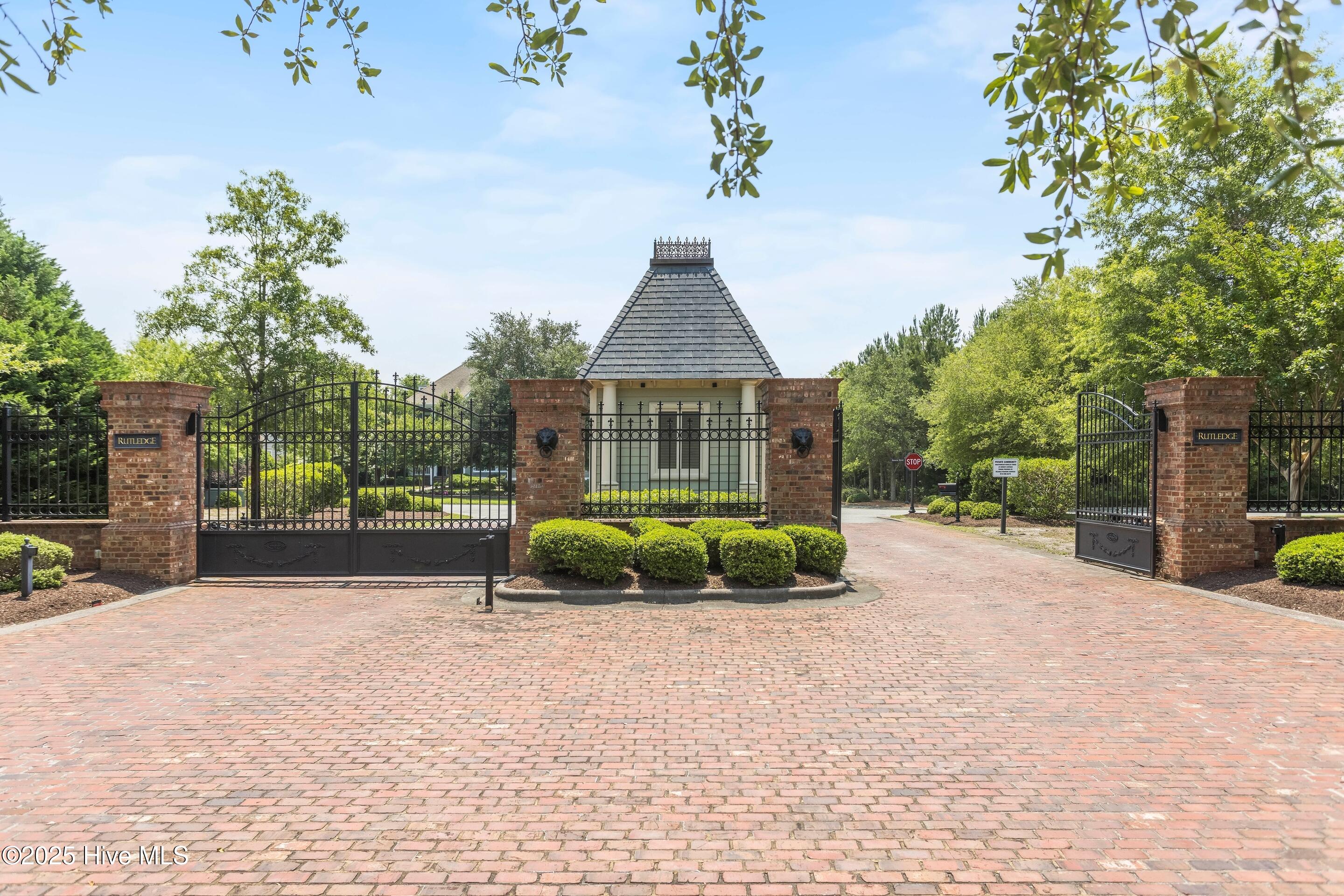 100527651 | Photo 36