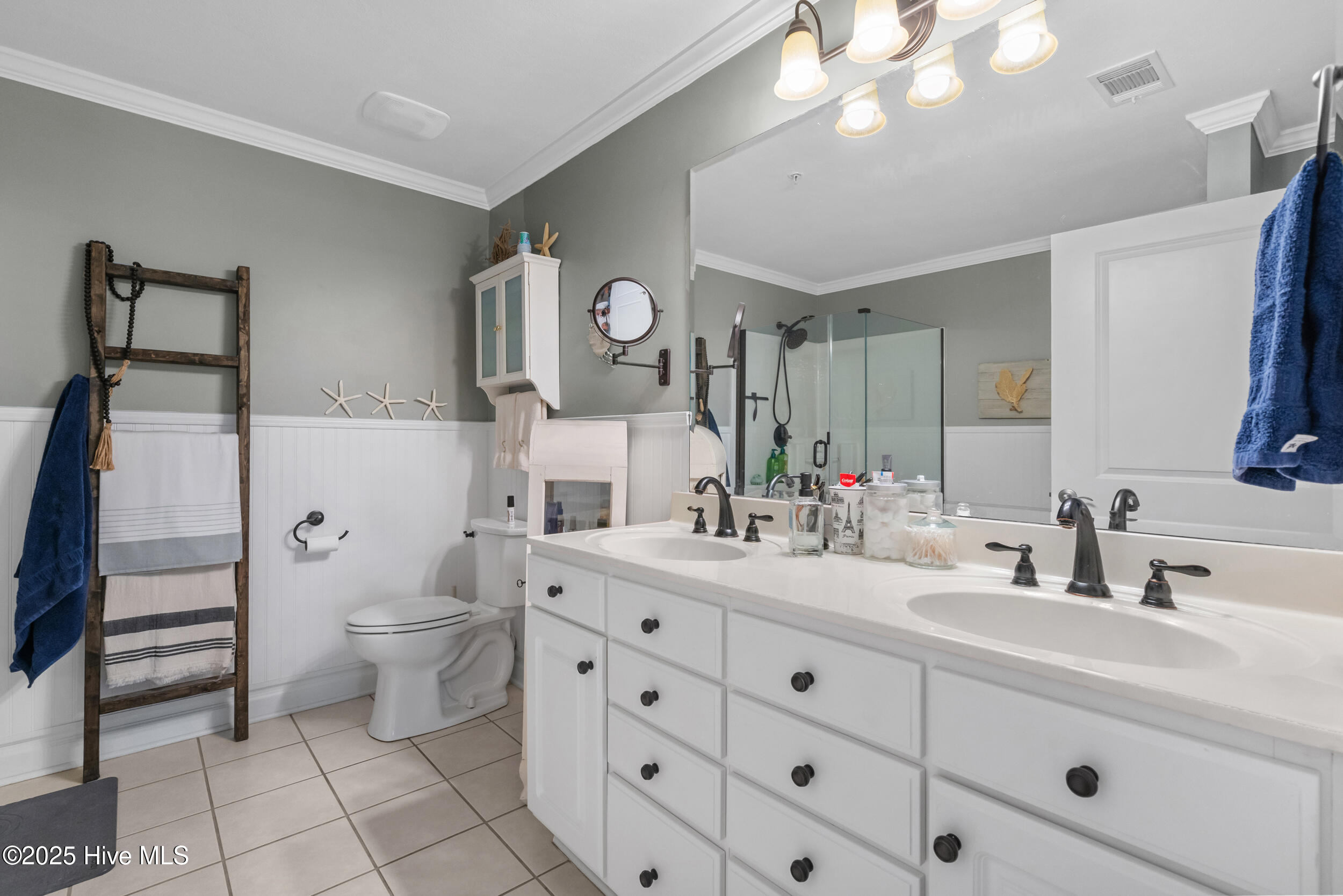 100531411 | Photo 31