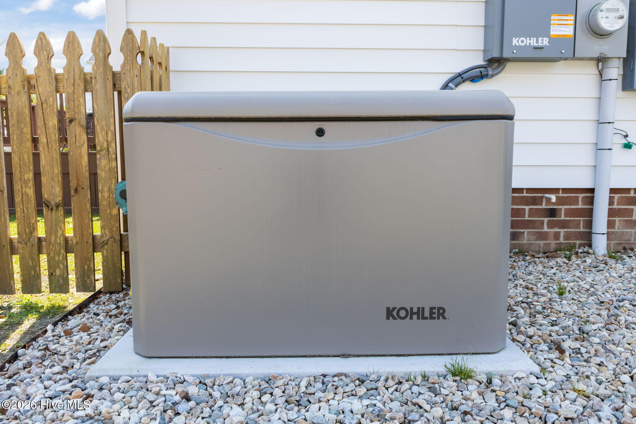 100561719 | Photo 43