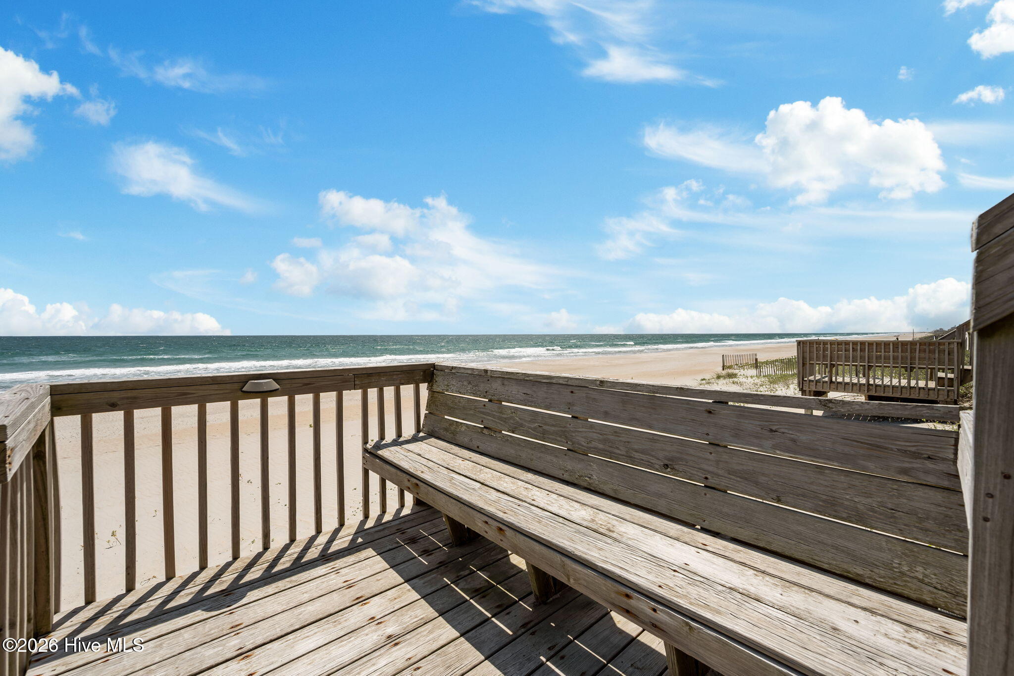 100570241 | Photo 29