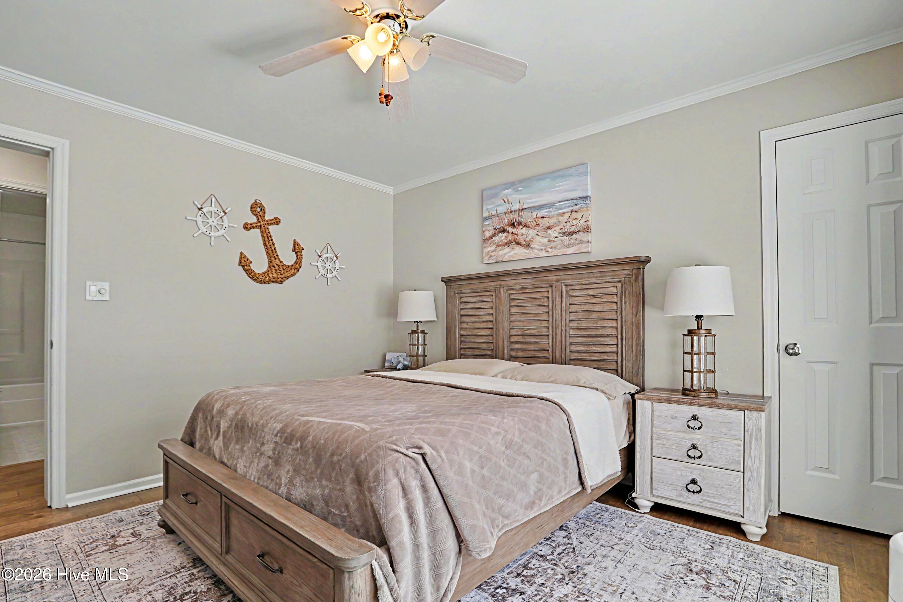 100570246 | Photo 17