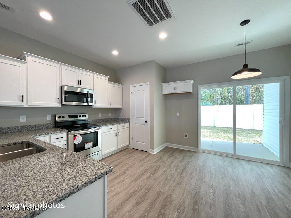 724 Cross Bridge Way, Sneads Ferry, NC, 28460