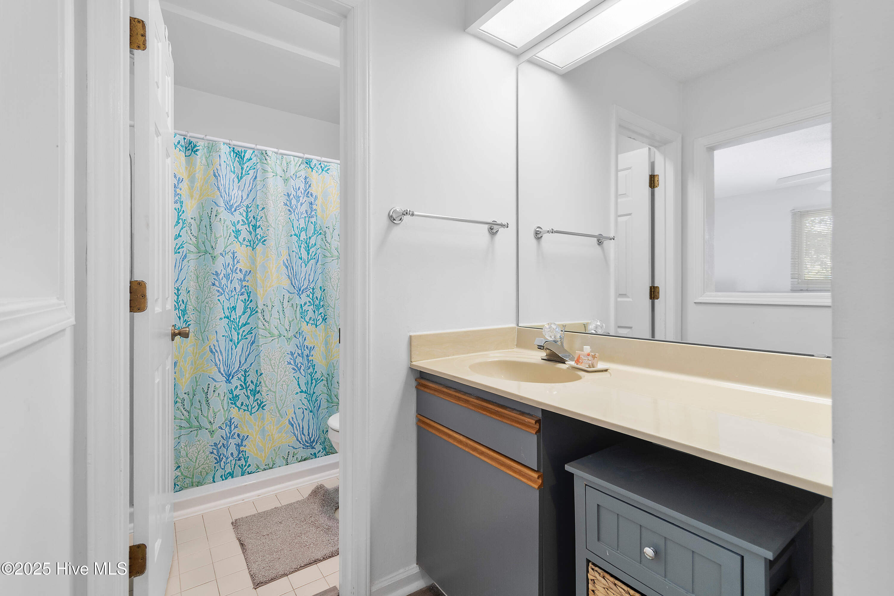 100541380 | Photo 19