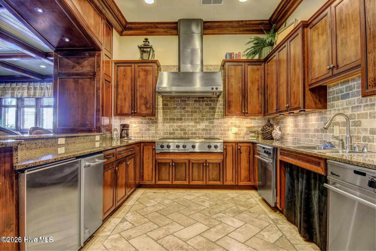 648 Village Park Drive 208, Wilmington, NC 28405 – photo 23