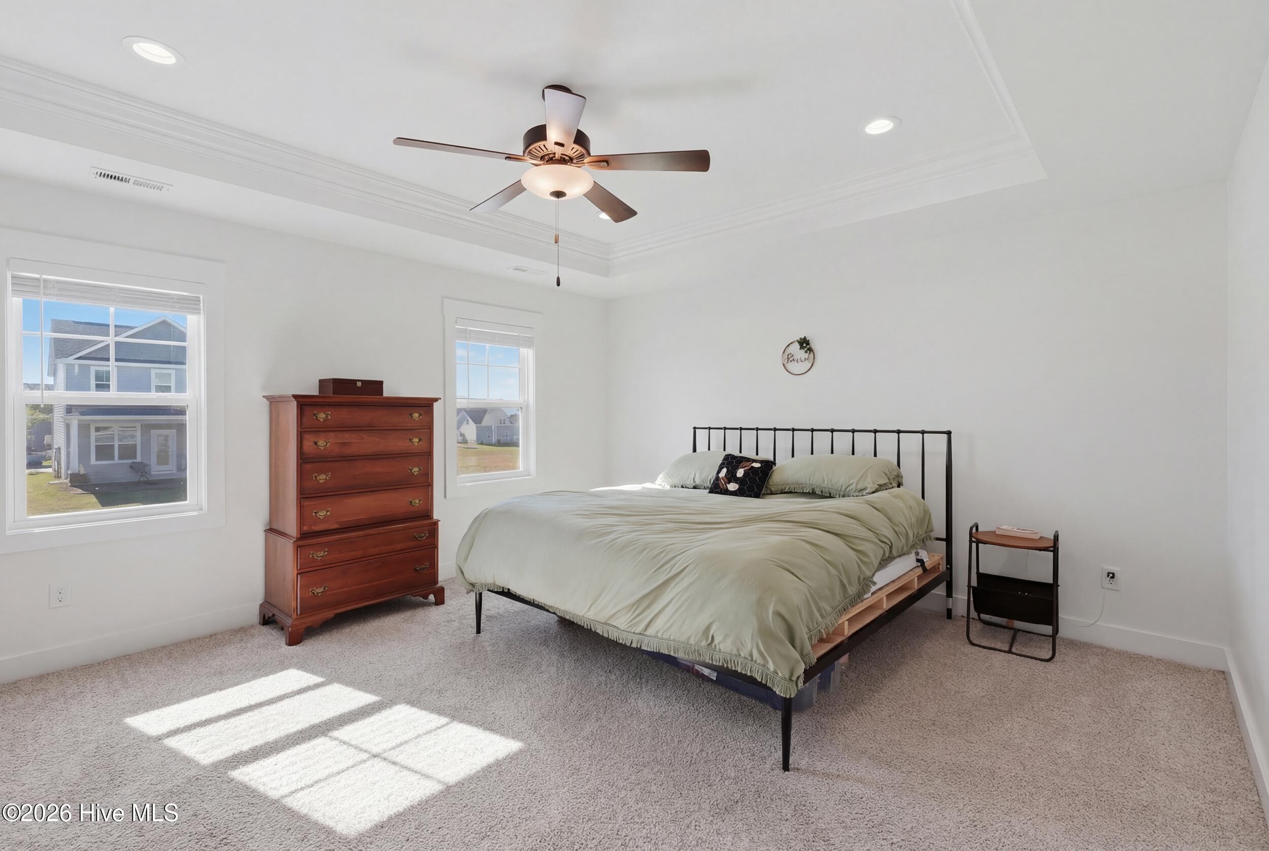 100562917 | Photo 30