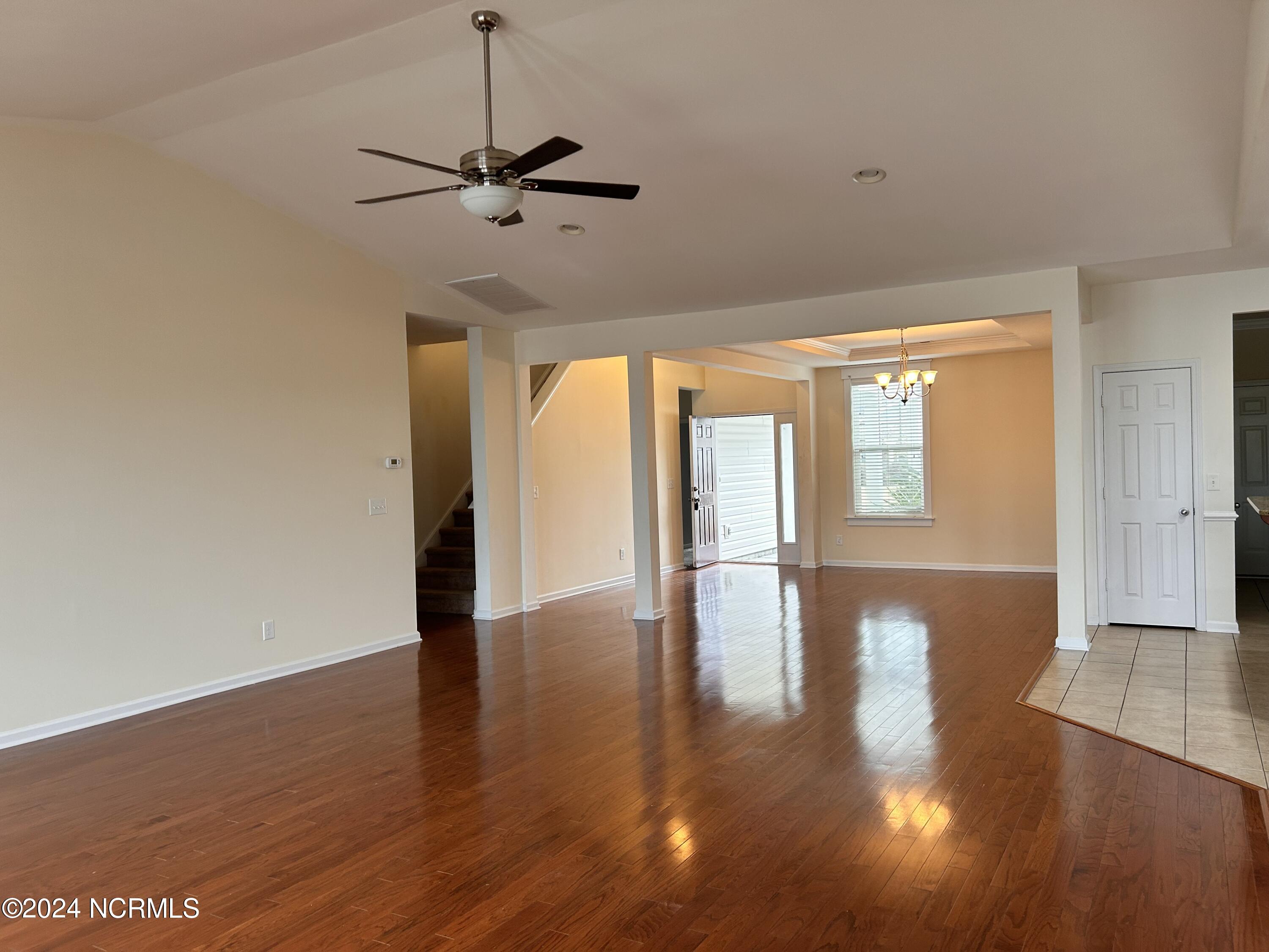 100550059 | Photo 29