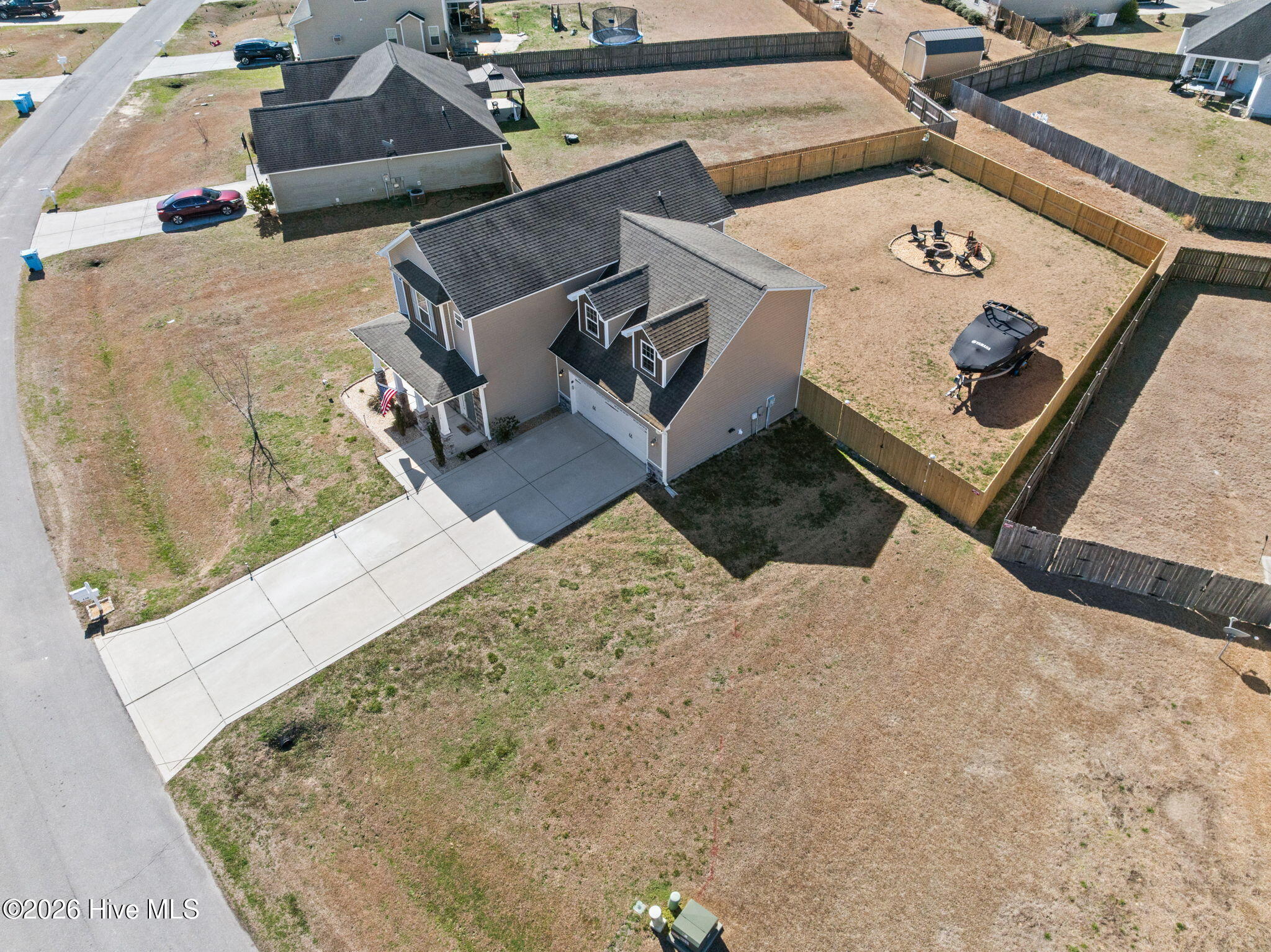 100557328 | Photo 43