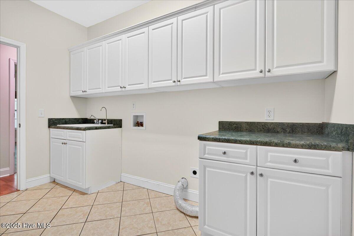 100539254 | Photo 23