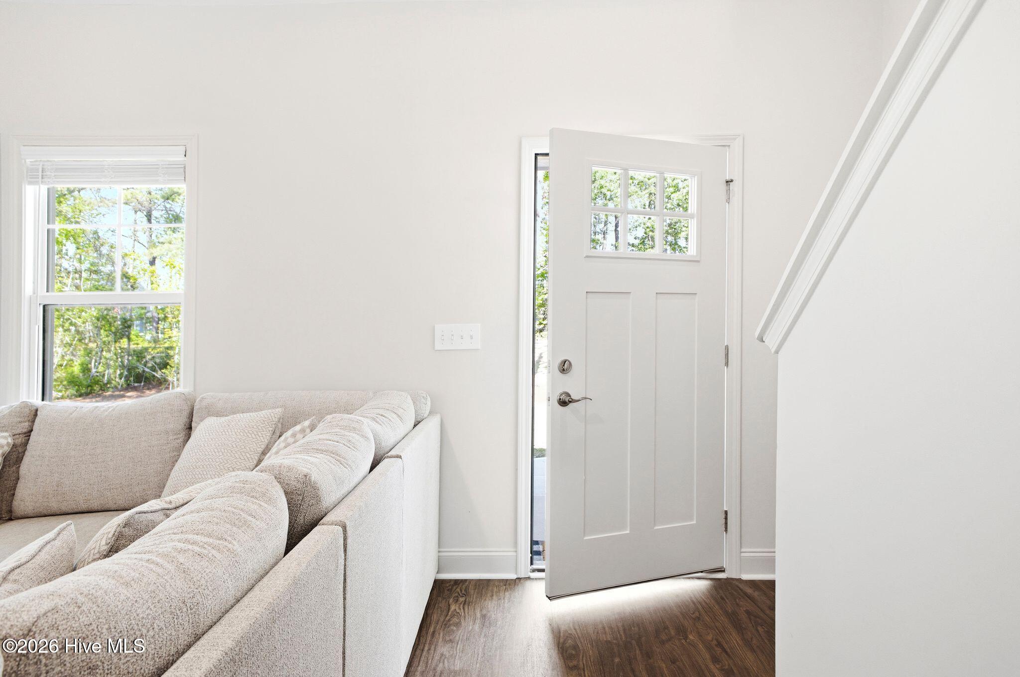 100568135 | Photo 13