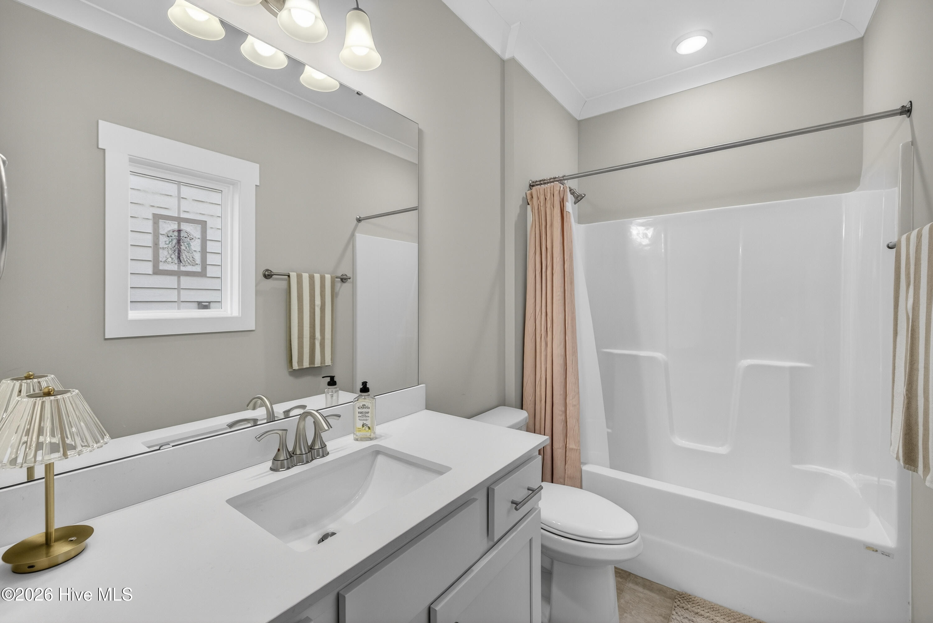 100558964 | Photo 21