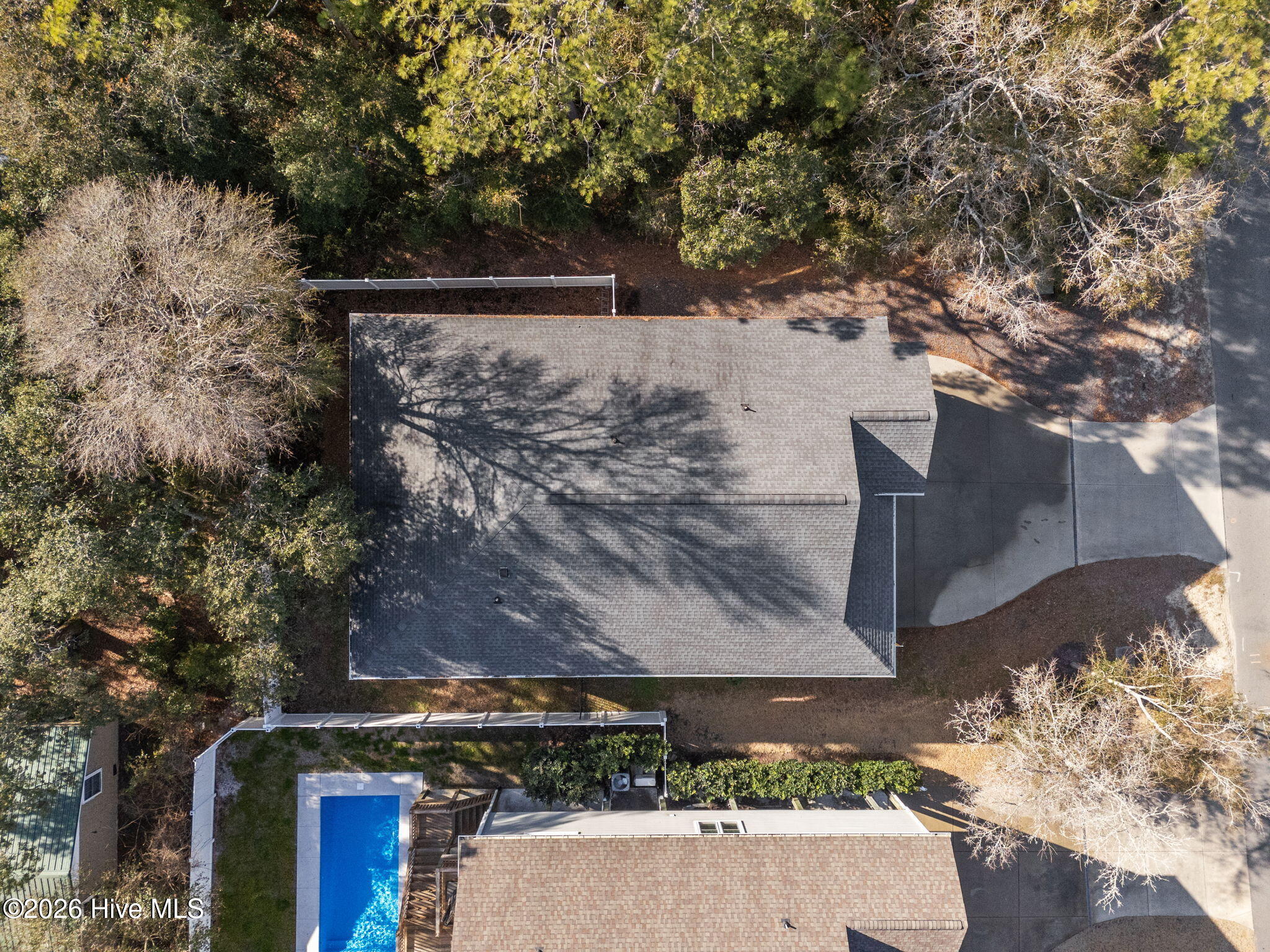 100548443 | Photo 49