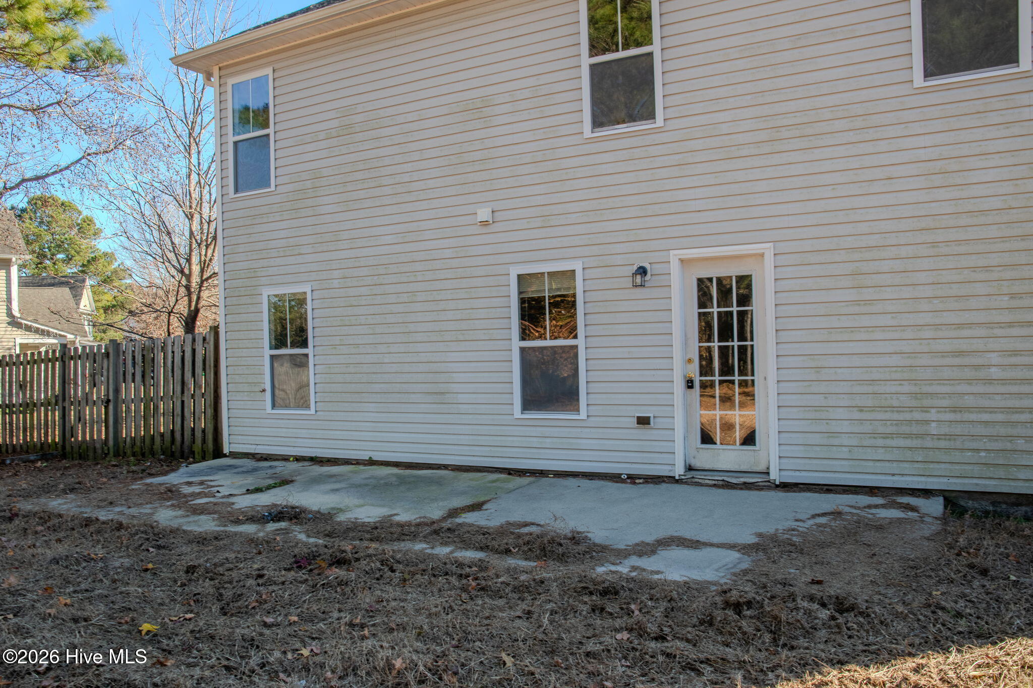 100547305 | Photo 27