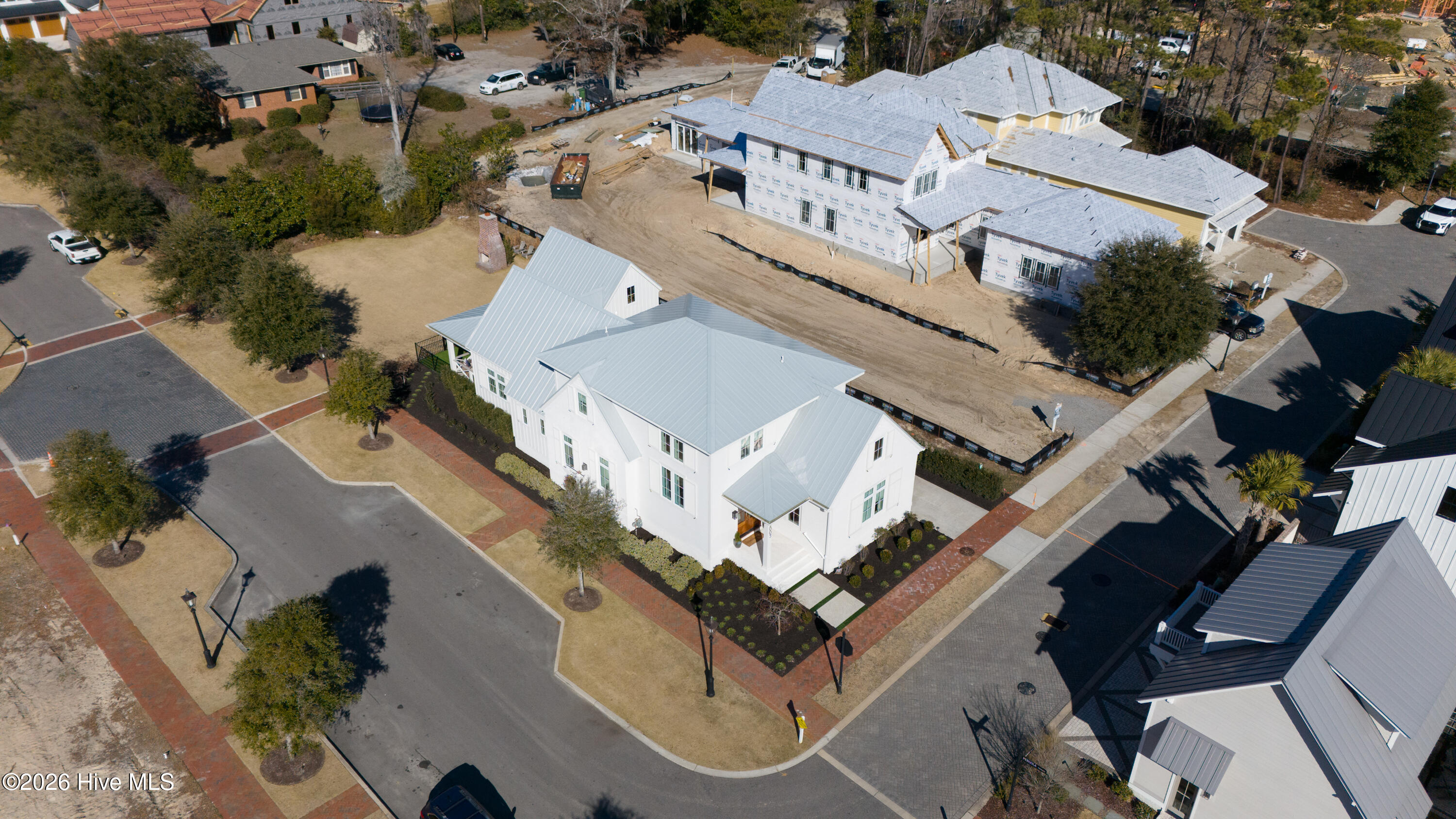 100553273 | Photo 42