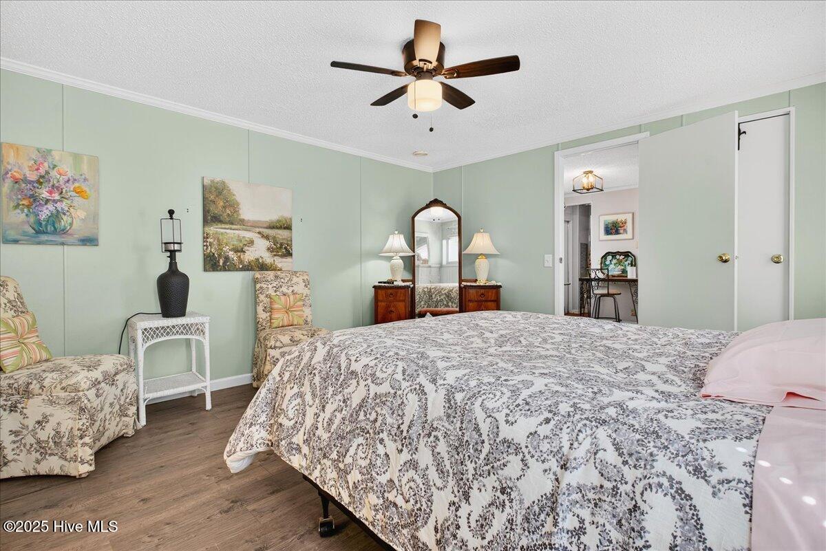 100534395 | Photo 25