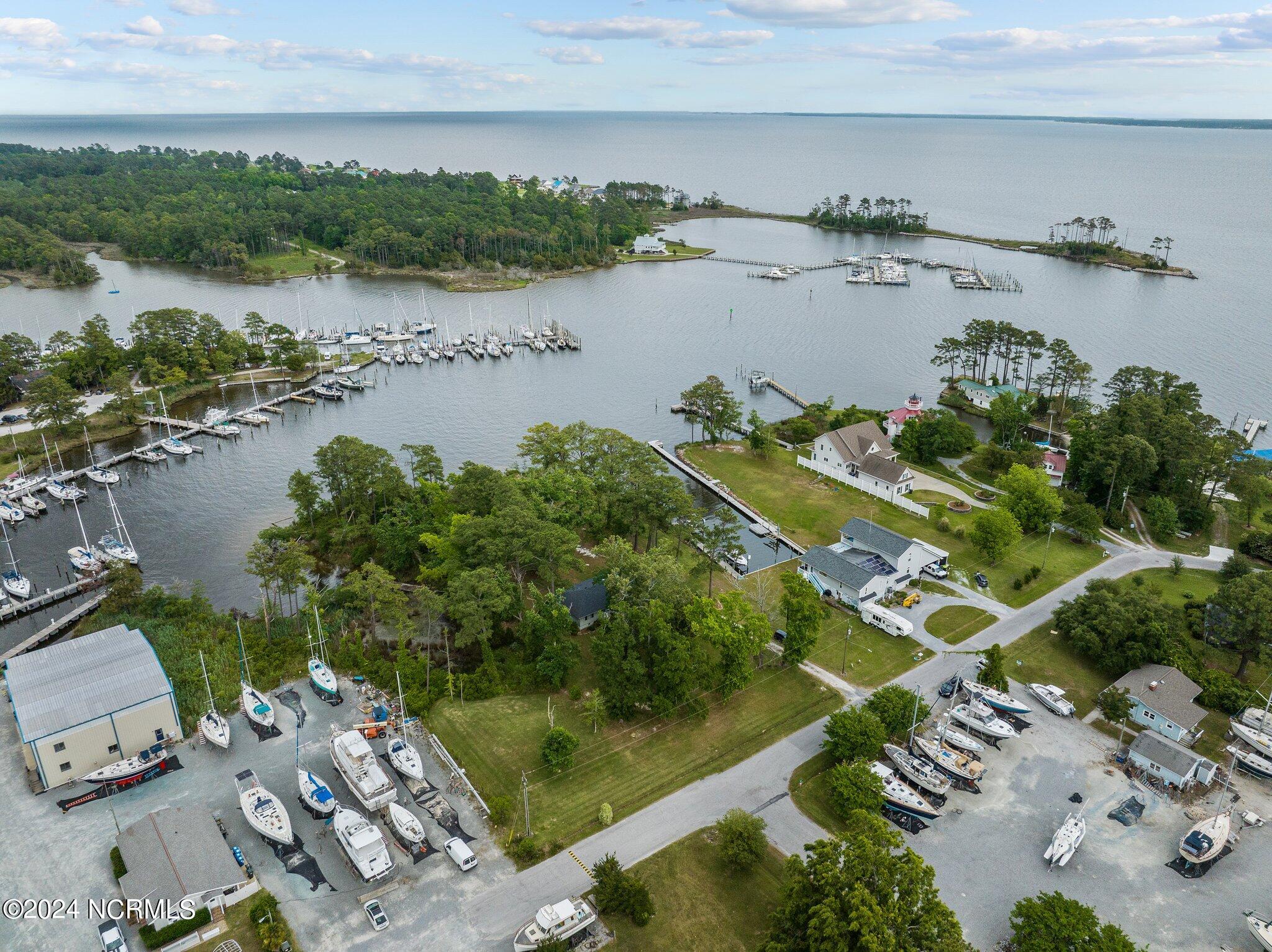 1210 Neuse Drive, Oriental, NC, 28571
