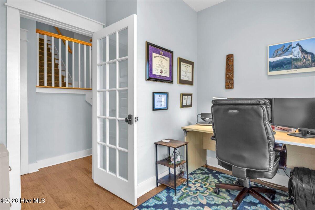 100552702 | Photo 26