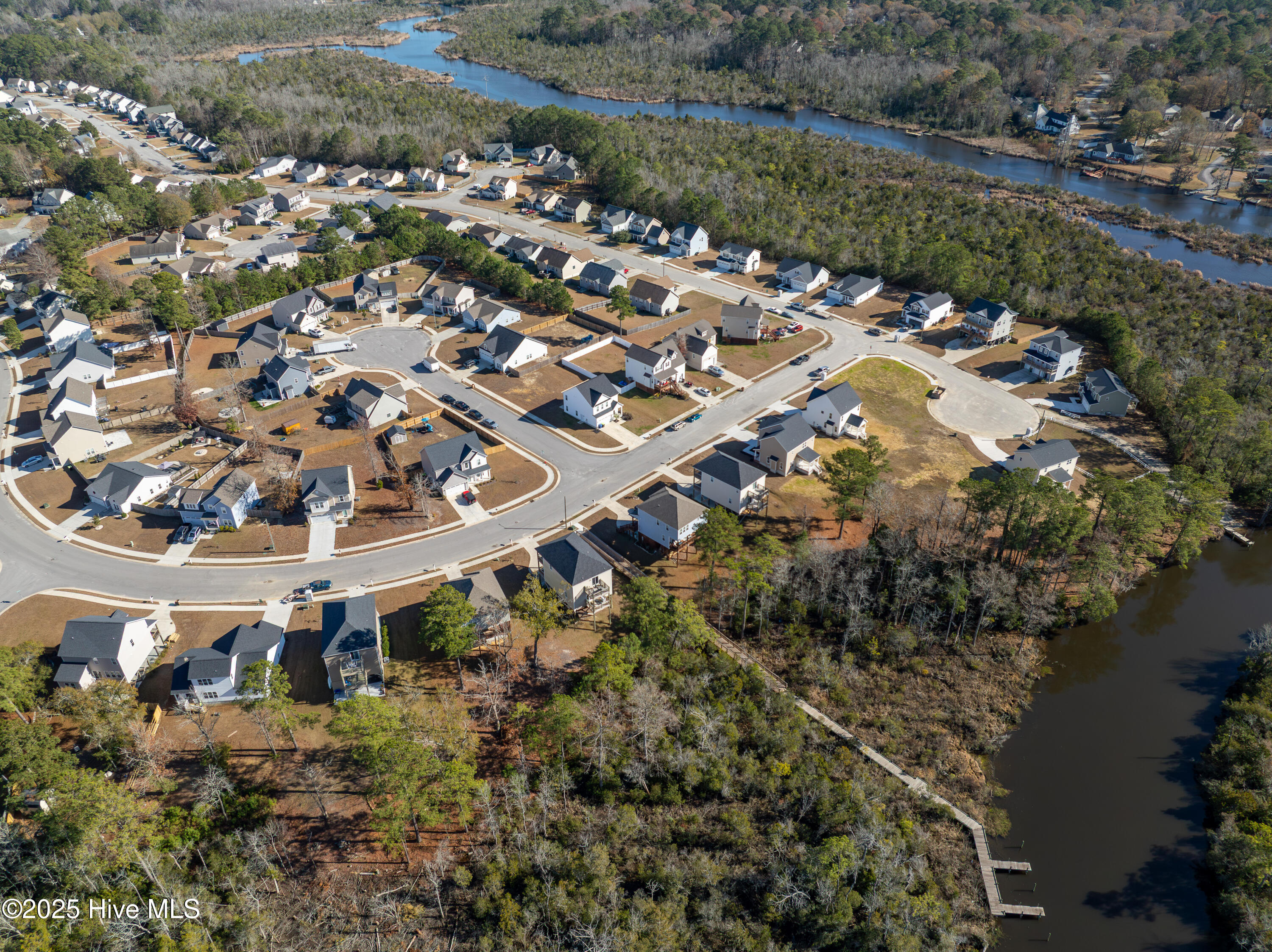 100526863 | Photo 32