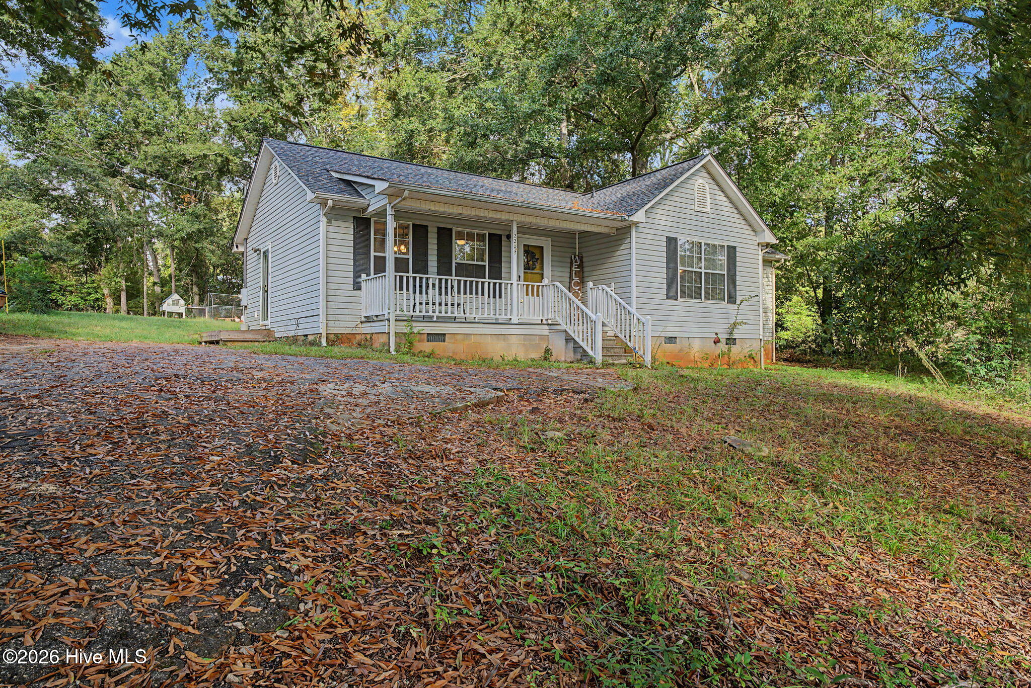 Photo 1 of Single family home for sale at 220 Thurmond St, Edgefield, SC 29824 | MLS# 100608988 | Listing updated on 2026-10-08