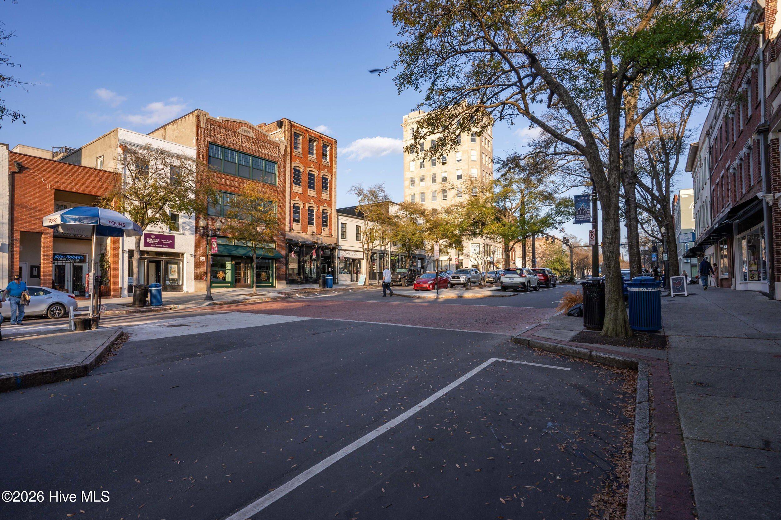 100551932 | Photo 37