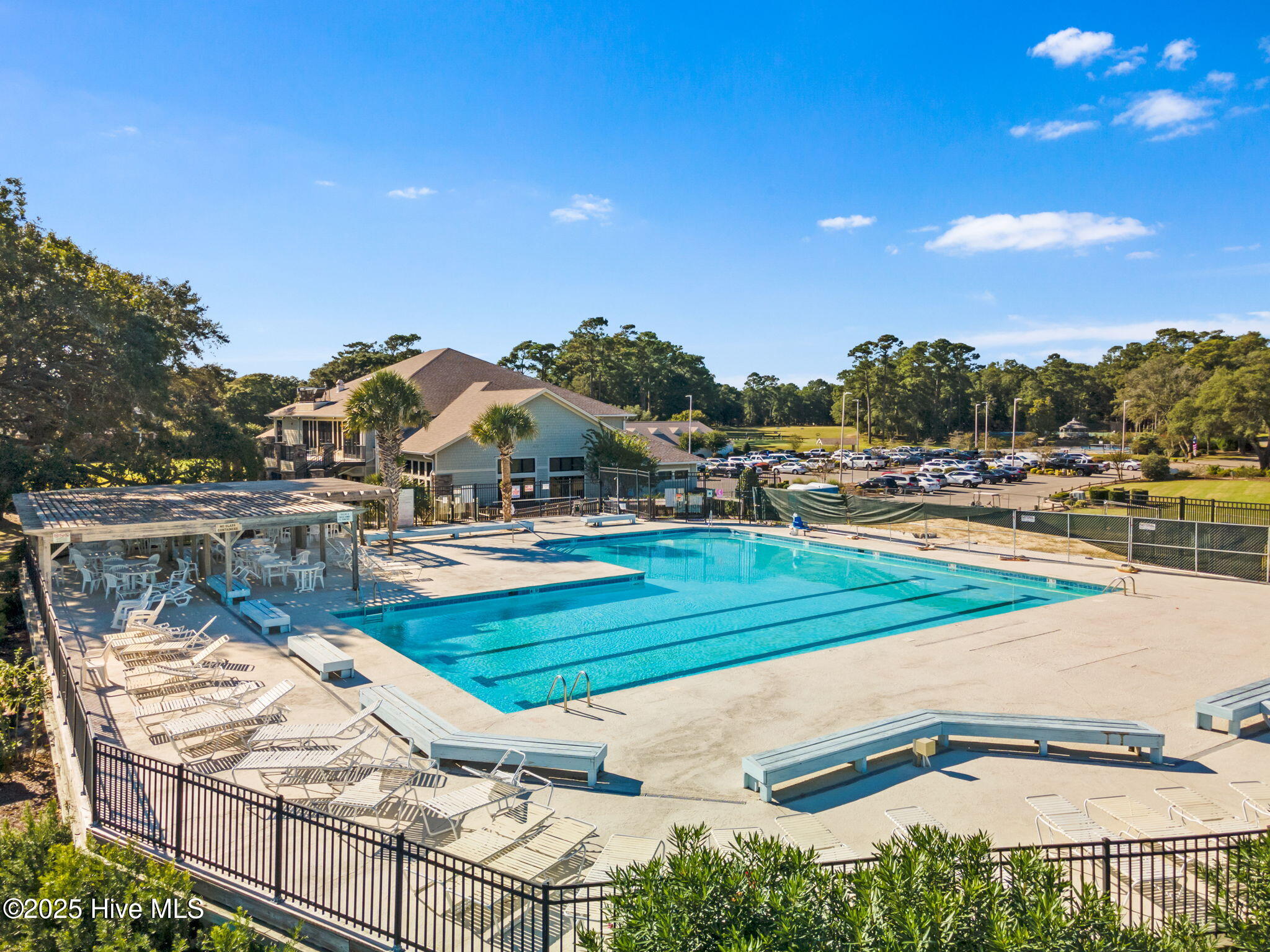 100537582 | Photo 55