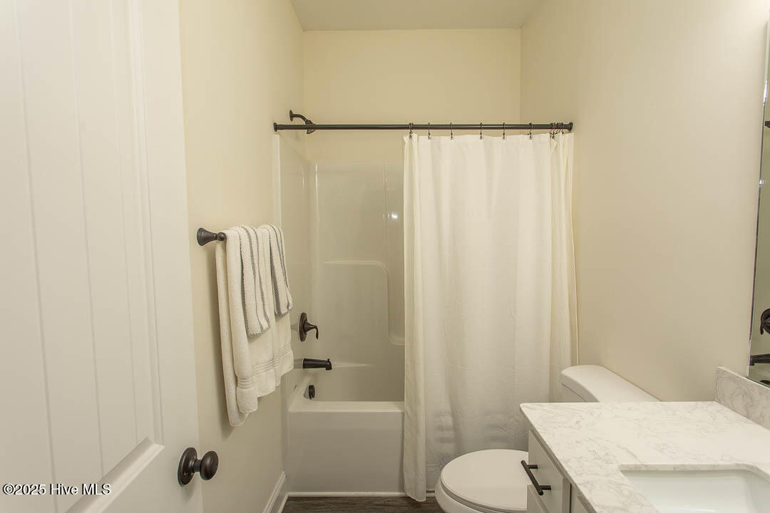 100541547 | Photo 33