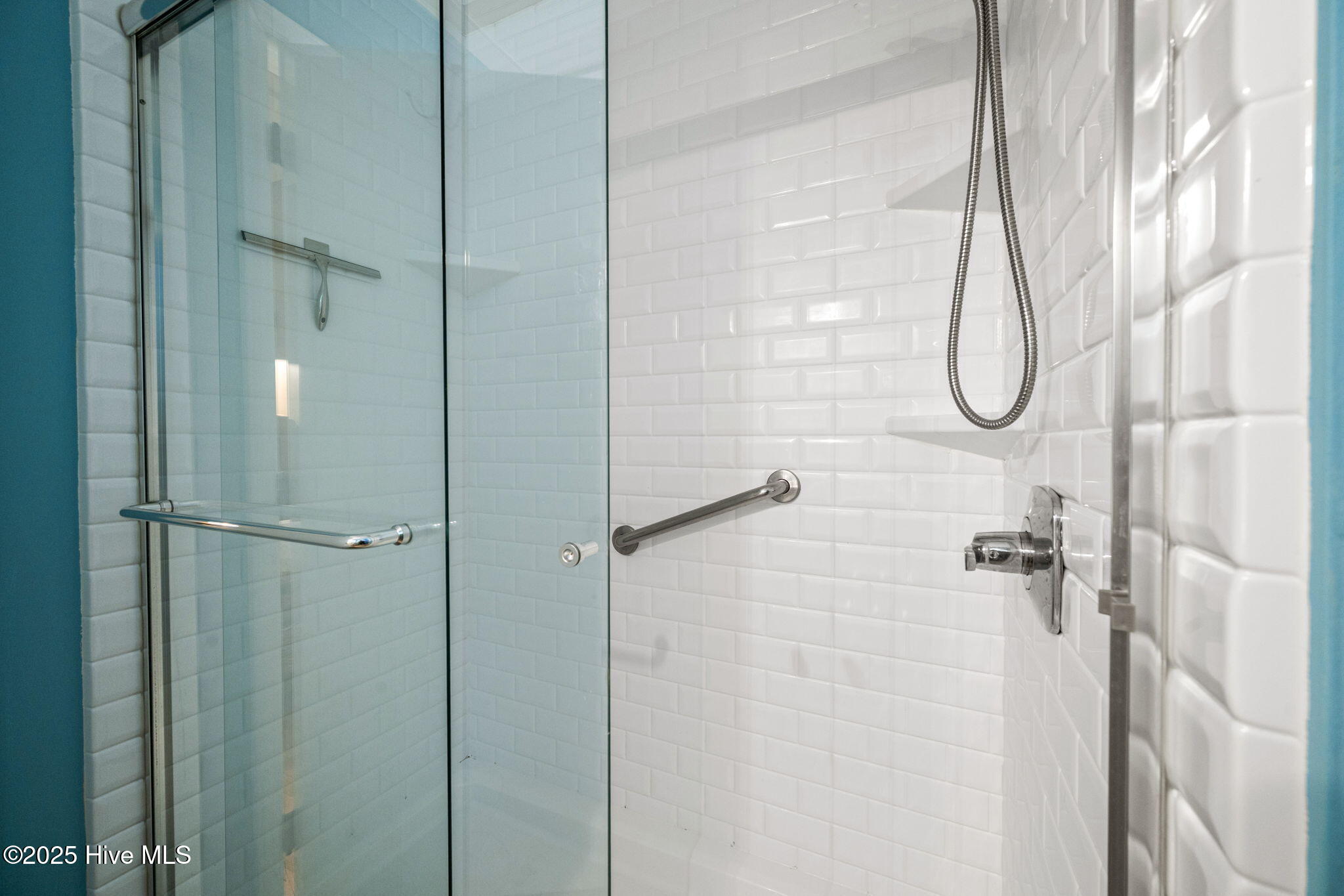 410 Forest Park Road 102, Wilmington, NC 28409 – photo 20: 20-web-or-mls-shower