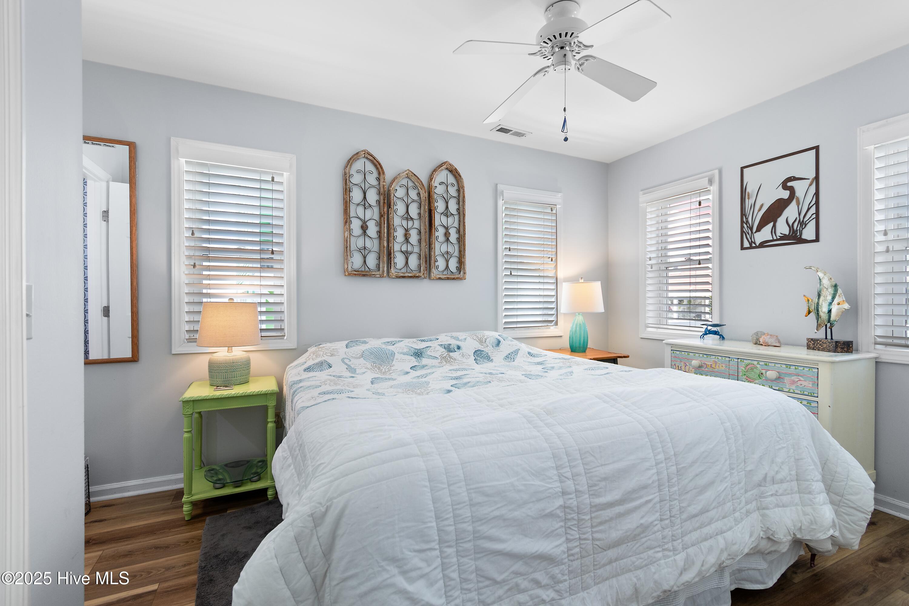 100520391 | Photo 21