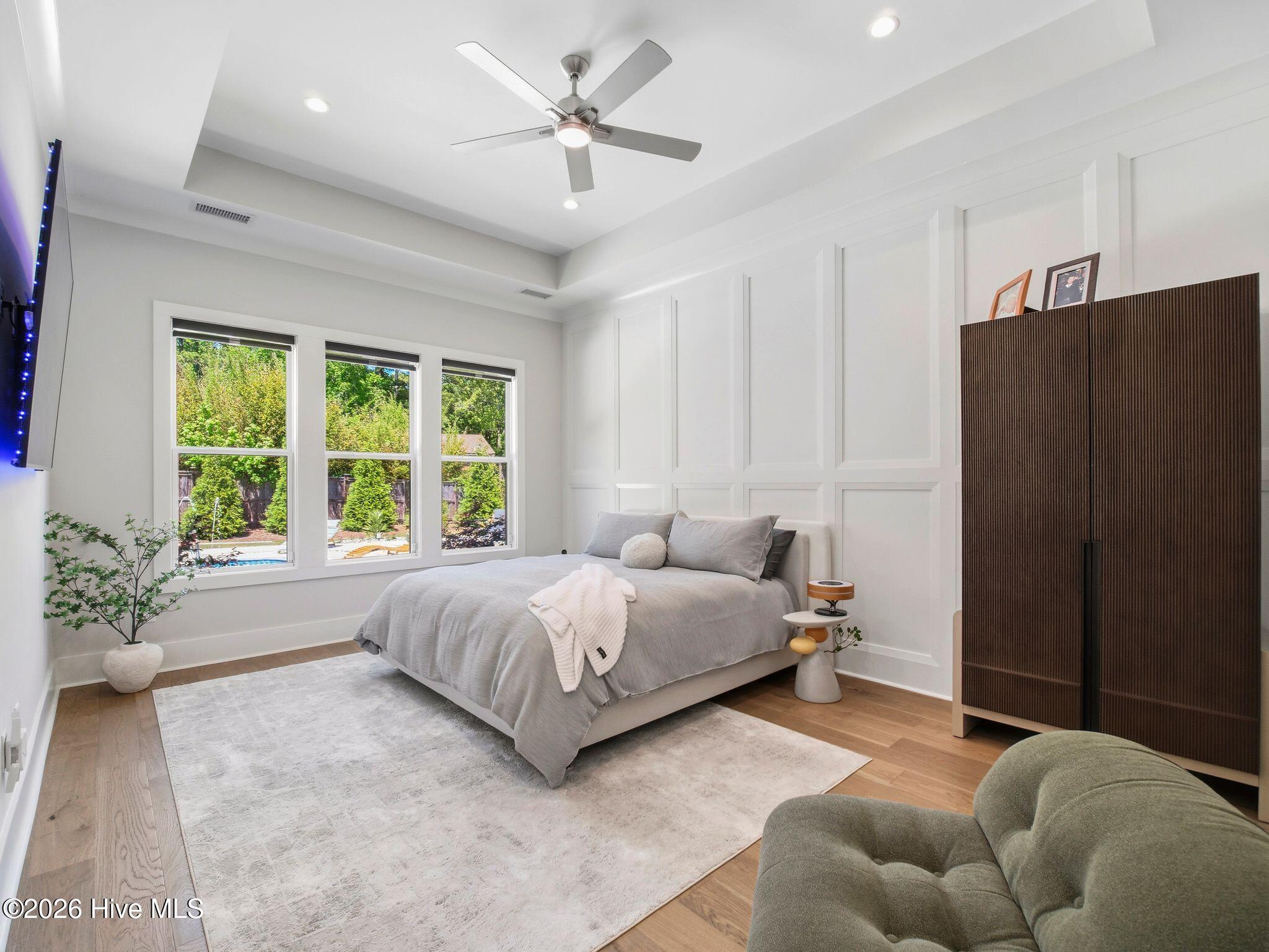 100569019 | Photo 34