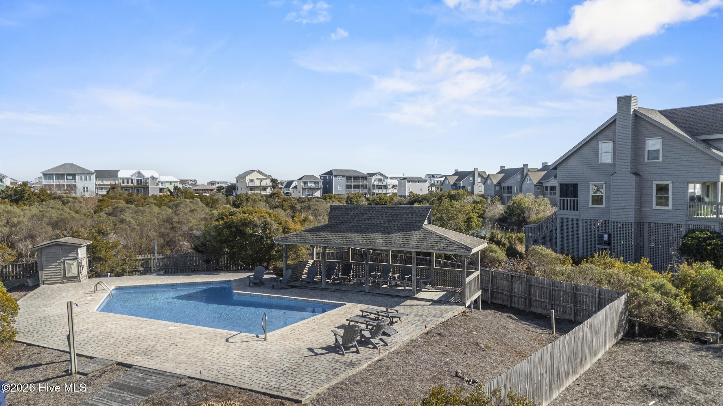 100552554 | Photo 47