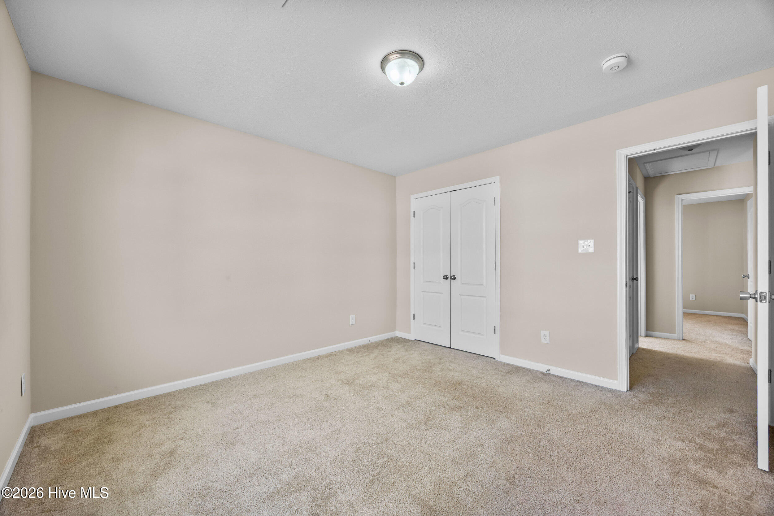 100548661 | Photo 47