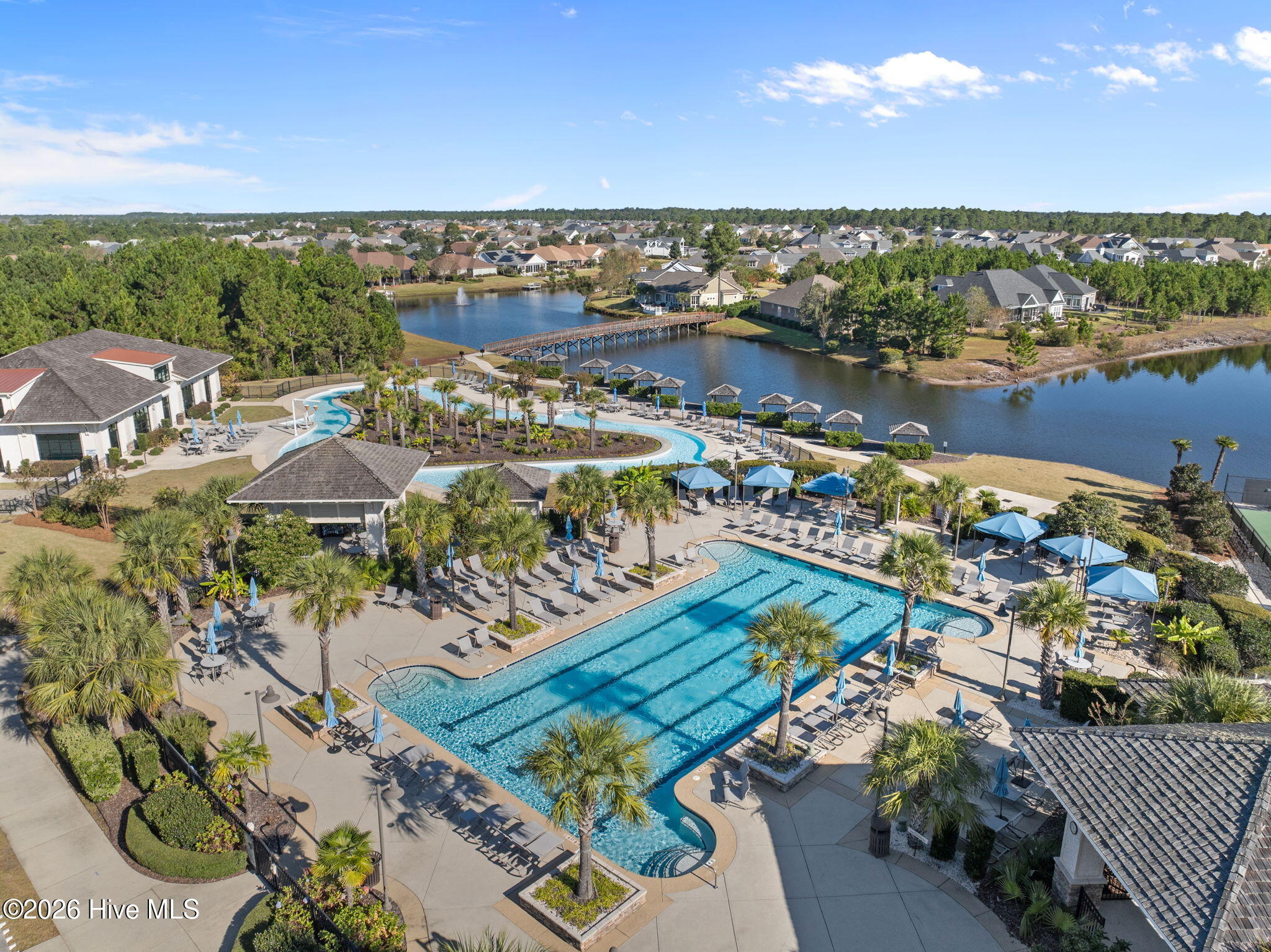 100568496 | Photo 81